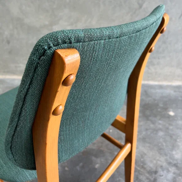 mid-century-dining-chairs-set-of-4-bazaa-352171_580x_crop_center.webp