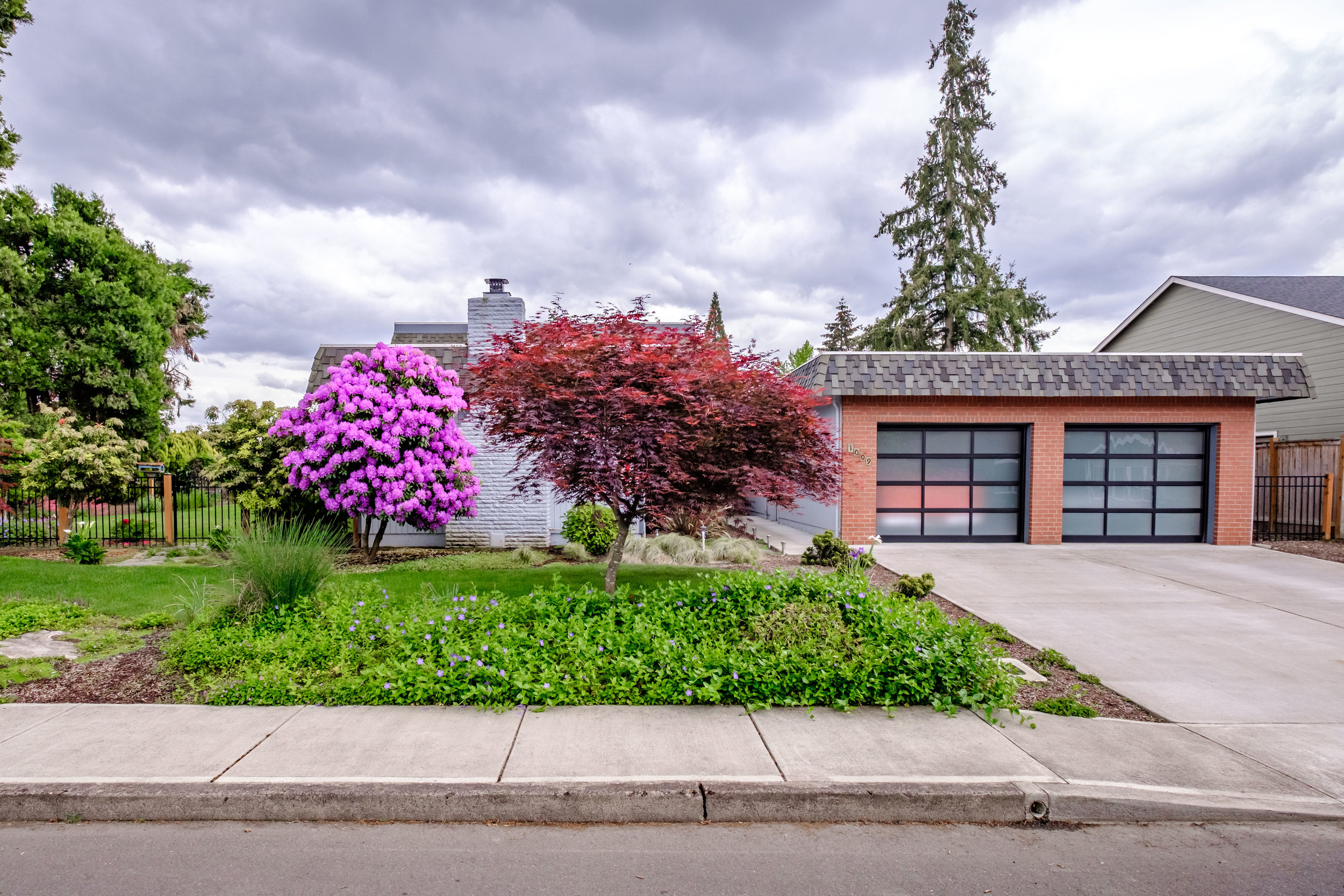 1009 Margaret St E, Monmouth, OR