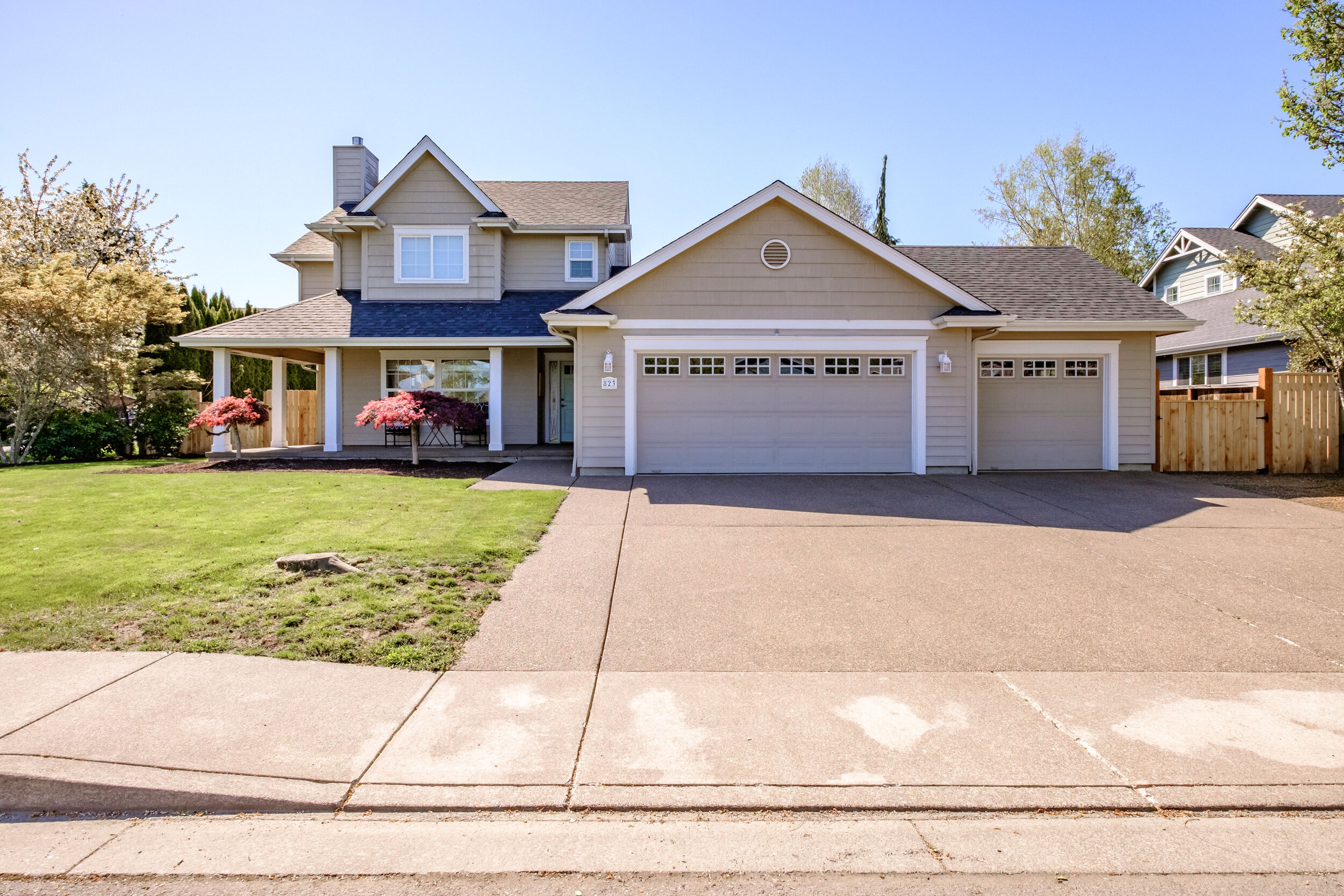 823 SE Cynthian Dr. Dallas, Oregon