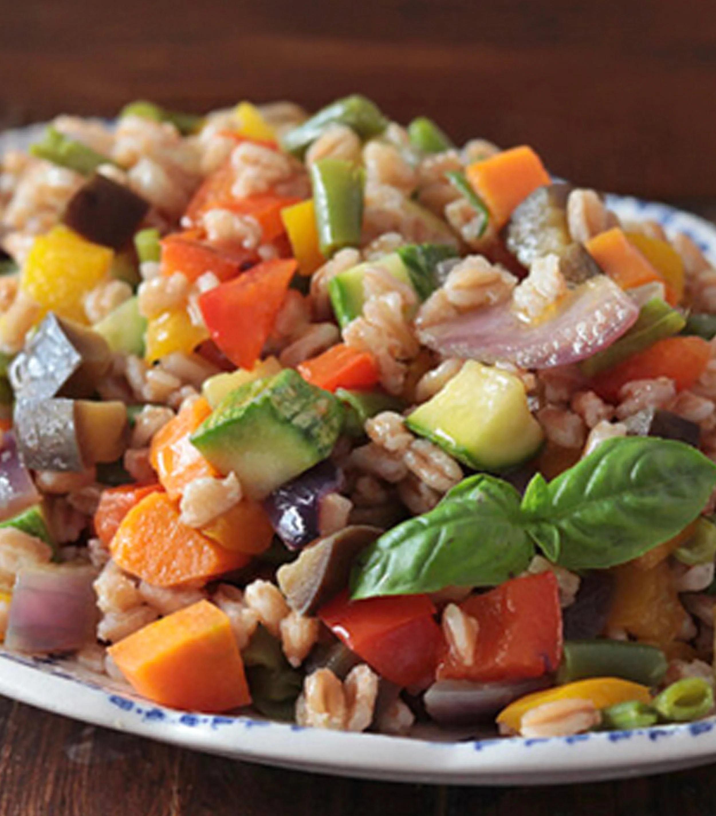 FARRO CON VERDURE E GRANA PADANO.jpg