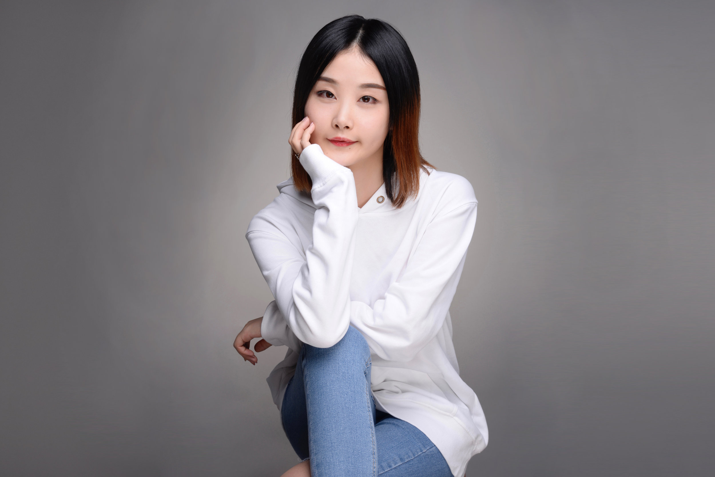 钱姝言 ANGELINA QIAN | 微信小助手 我毕业于浙江师范大学,主修特殊教育专业。做一个24k纯射手,旅行是我的最大的爱好,每次在我对未来感到迷茫的时候,我都会选择去远方看世界。如果你也爱旅行,可以一起噢!人生短暂,我只是想尽自己最大的努力,去帮助那些有需要的人。