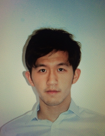 黄哲彬,david 摩根大通投资银行伦敦总部。高中时候就来到英国学习与生活,大学进入伦敦帝国理工学习土木工程。但我并不是传统意义的理科男,兴趣爱好广泛比如弹奏各种乐器,跆拳道,以及摄影。为人比较乐观开朗好相处,喜欢探索新鲜事物体验不同地域的生活,以及各种有挑战性的动作项目。拍照五年有余,虽然工作了但在业余时间还是会去兼职做摄影师。喜欢纪录特别是旅游时候遇到的人事物景。也喜欢大家看到照片时候的不同表情😓