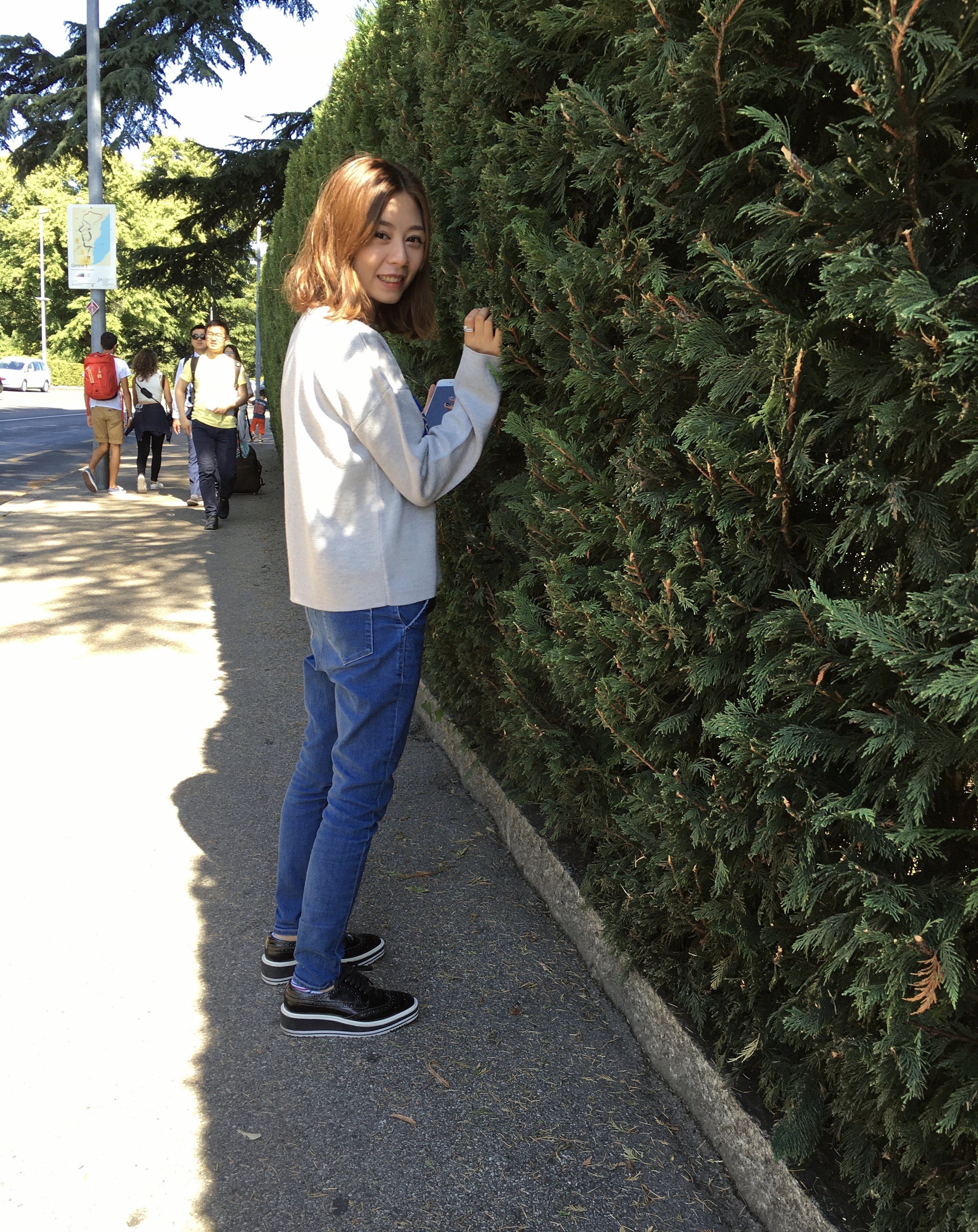 王梦思anita 去过大半个地球 英国 美国 加拿大 泰国 法国 瑞士 意大利 德国等发达国家,国内也去了不少地方 北至东北三省 南至海南 对于我来说最喜欢的一件事情就是发现新鲜的事物 最酷的经历就是 因为旅游认识了现在的男朋友 一起努力去创造了很多事和人