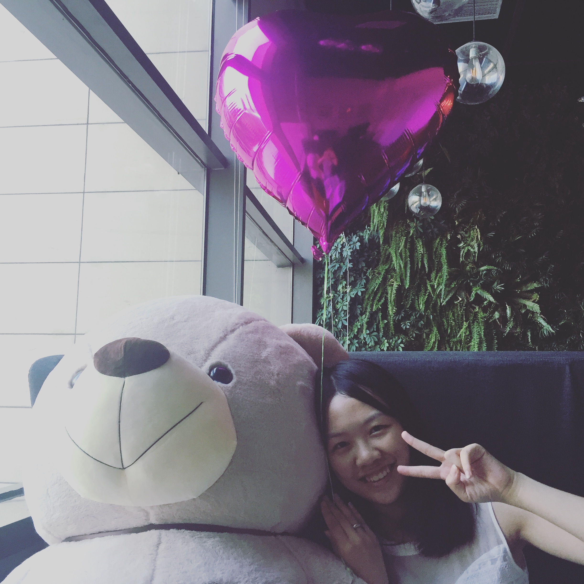 陈晨璇,Octavia 我是一个活泼但耐心的人,擅长绘画,比较会吃苦。我的朋友们经常说和我相处时间很轻松愉快的事情。其实我就是一个很平凡的女孩子,没有什么过人之处,希望可以尽自己所能的帮助别人。