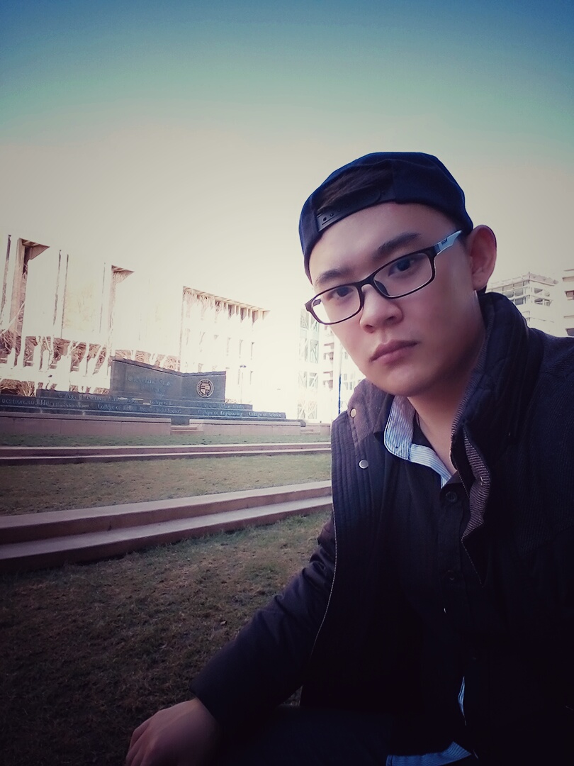 靳智捷 最酷的经历便是参加Hsylc还有耶鲁经济论坛。在这两次活动中不仅认识到了很多朋友,而且见识到了我们这些学子在中美交流中起到的连接作用。#支教经历也让我从那些孩子的眼睛中看了强烈的求知欲,他们对知识的渴望让我坚定了对支教与公益的决心,也激励了我努力坚持自己的梦想。