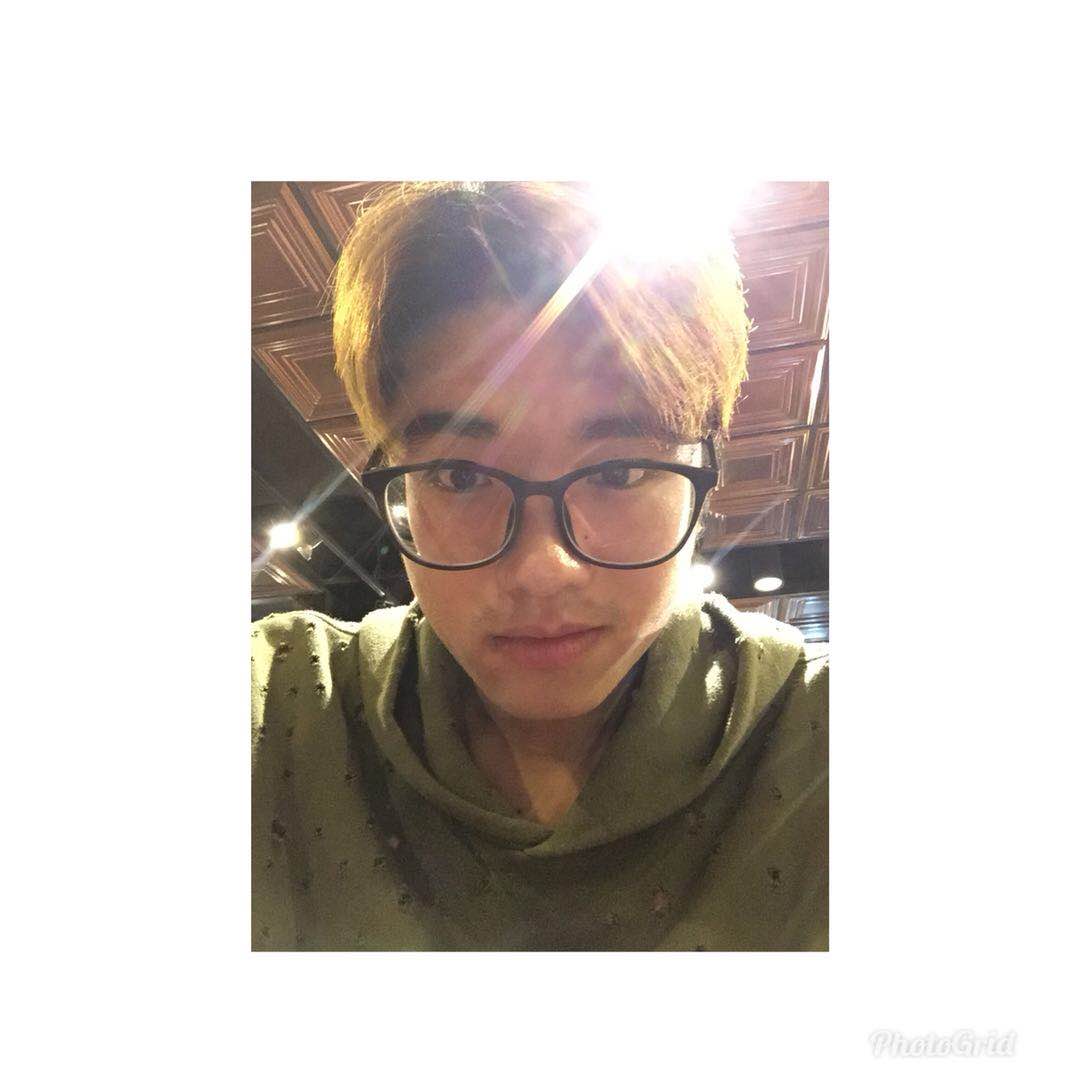 浙江 我爱睡懒觉,但也很活泼,喜欢运动,看电影,做有趣好玩的事情 喜欢类型:希望女生有自信,御姐,不粘人