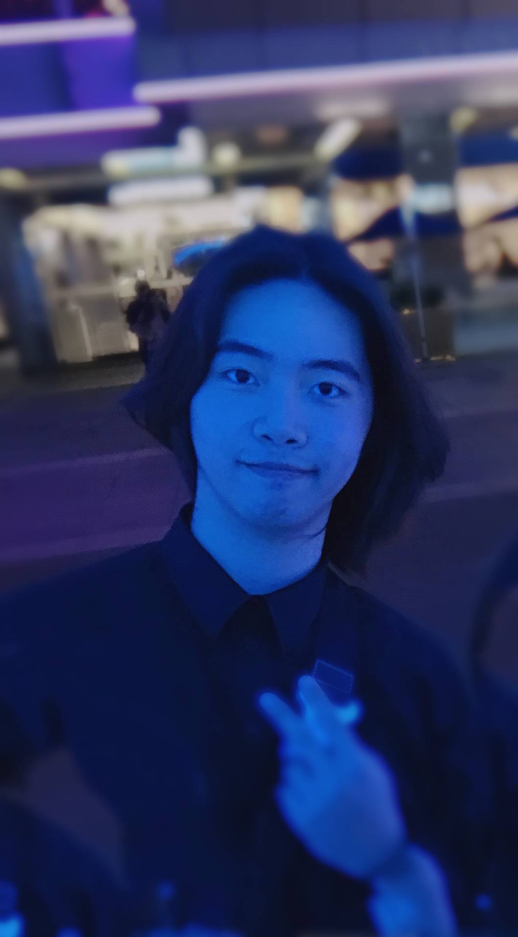 深圳 我是一个篮球直男,喜欢摄影、吃东西哈哈哈哈一个人旅行希望找个能一起出去吃饭的朋友 随缘