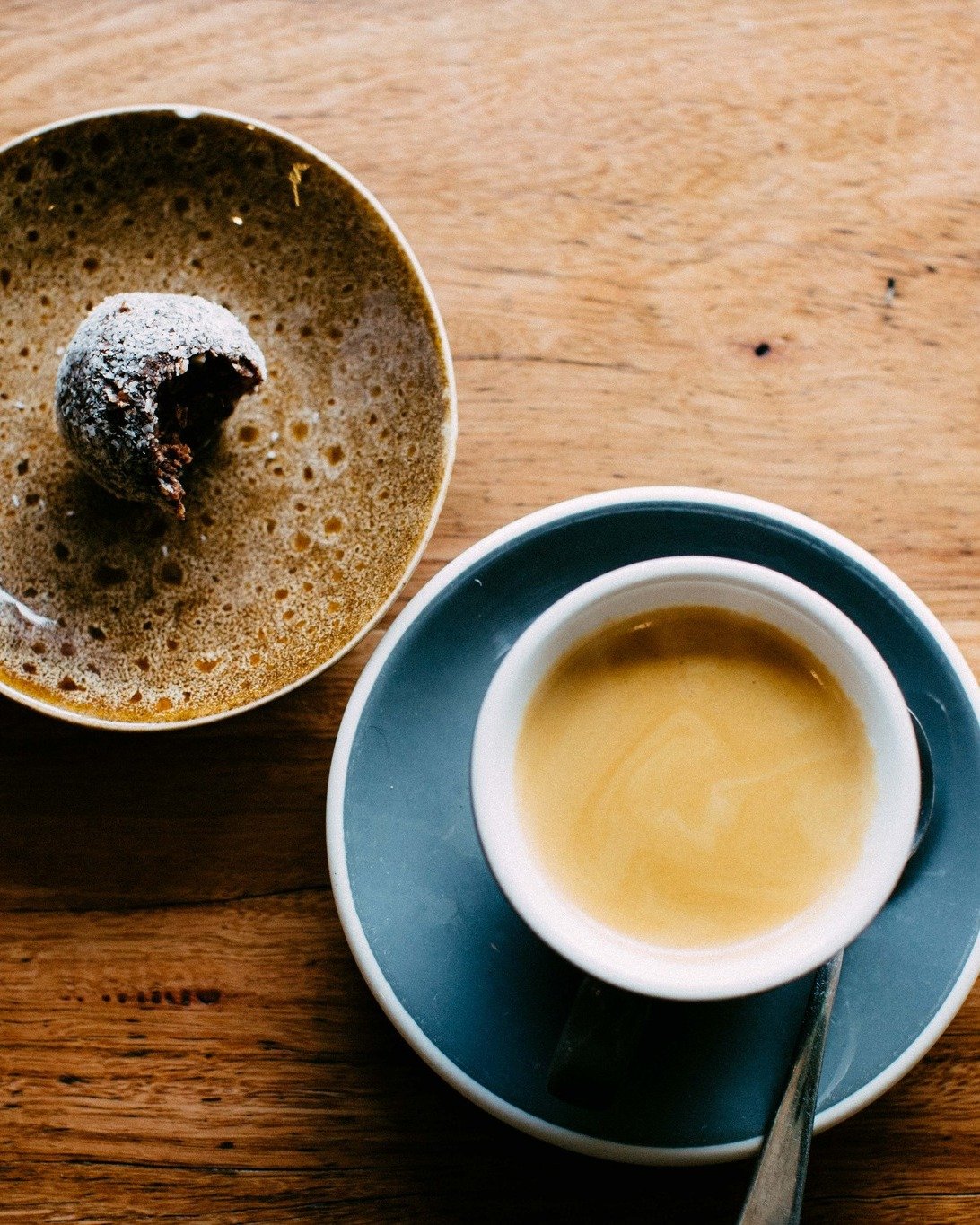 Low carb Monday mornings &ndash; house-made protein ball and black coffee straight up. That'll get us going, without the guilt!

#emeraldvictoria #dandenongranges #cardiniashire #easterndandenongranges #emeraldlakepark #puffingbilly #visitdandenongra