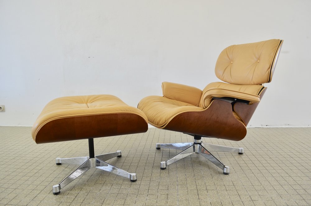 Martelaar neus Streng Eames lounge chair+ottoman Vitra- vintage design & design klassiekers