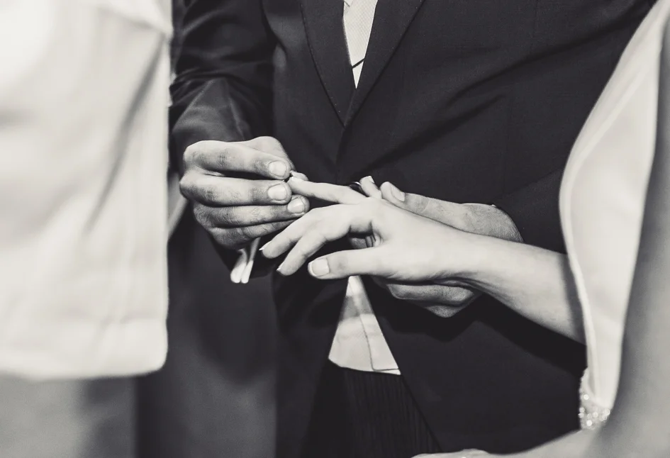 detalle anillos de boda
