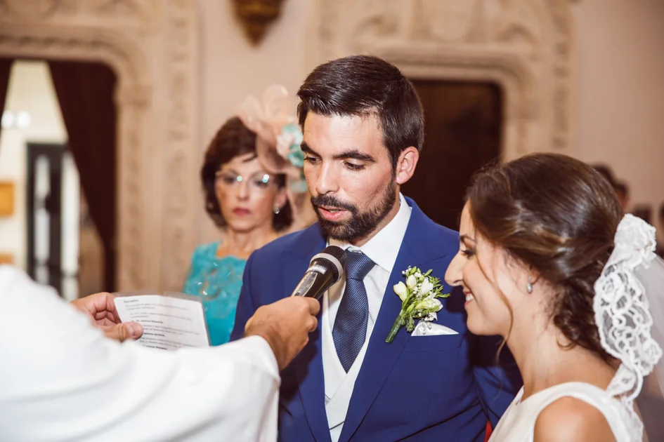 Votos matrimoniales de novio