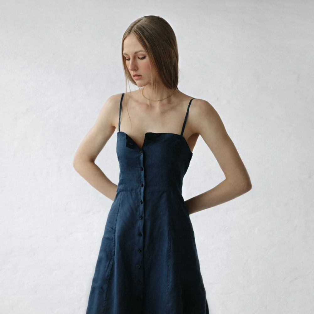 linen-dress-naito-navy-23.JPG