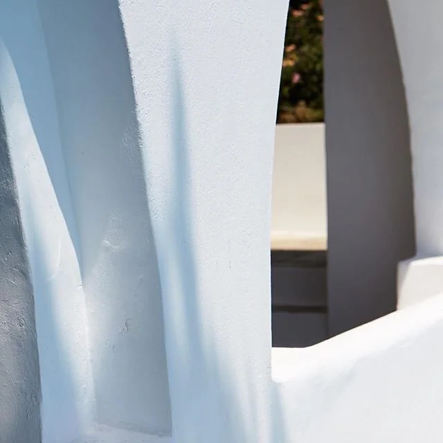 Love the beautiful curves found on Cycladic Architecture. Shot during our SS20 campaign 🌟