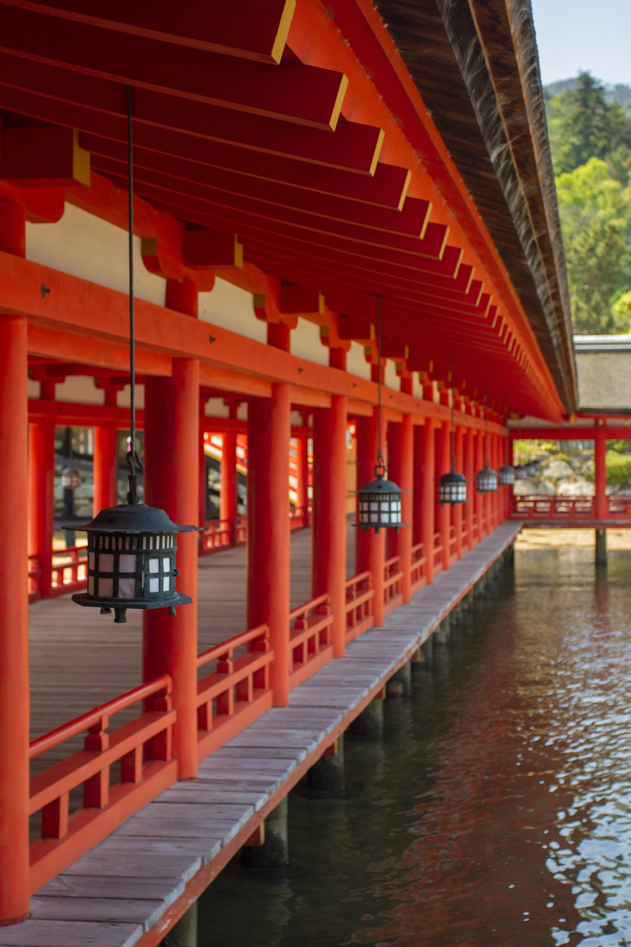 Miyajima temple.jpg