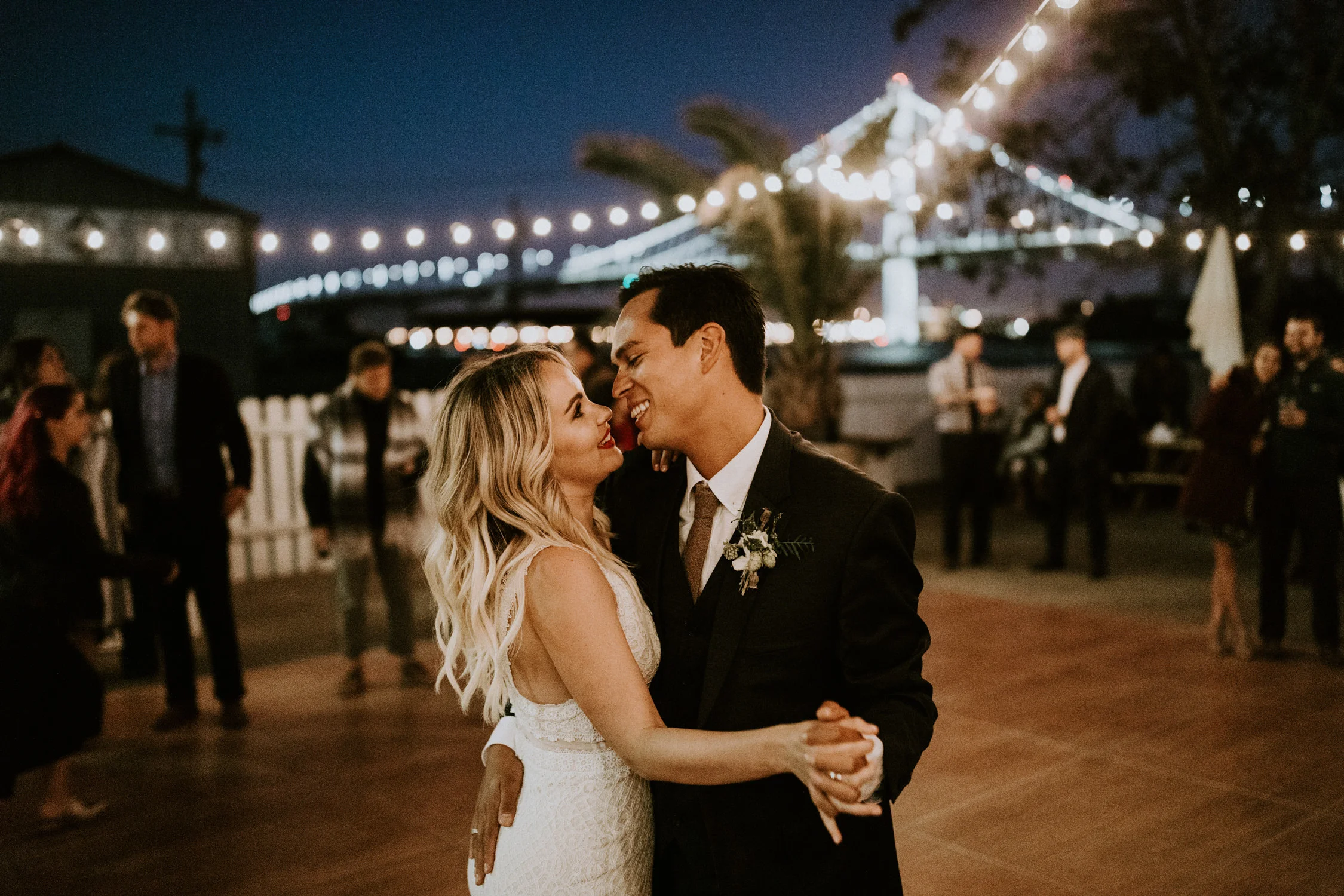 couple-wedding-san-francisco-treasure-island_0165.jpg