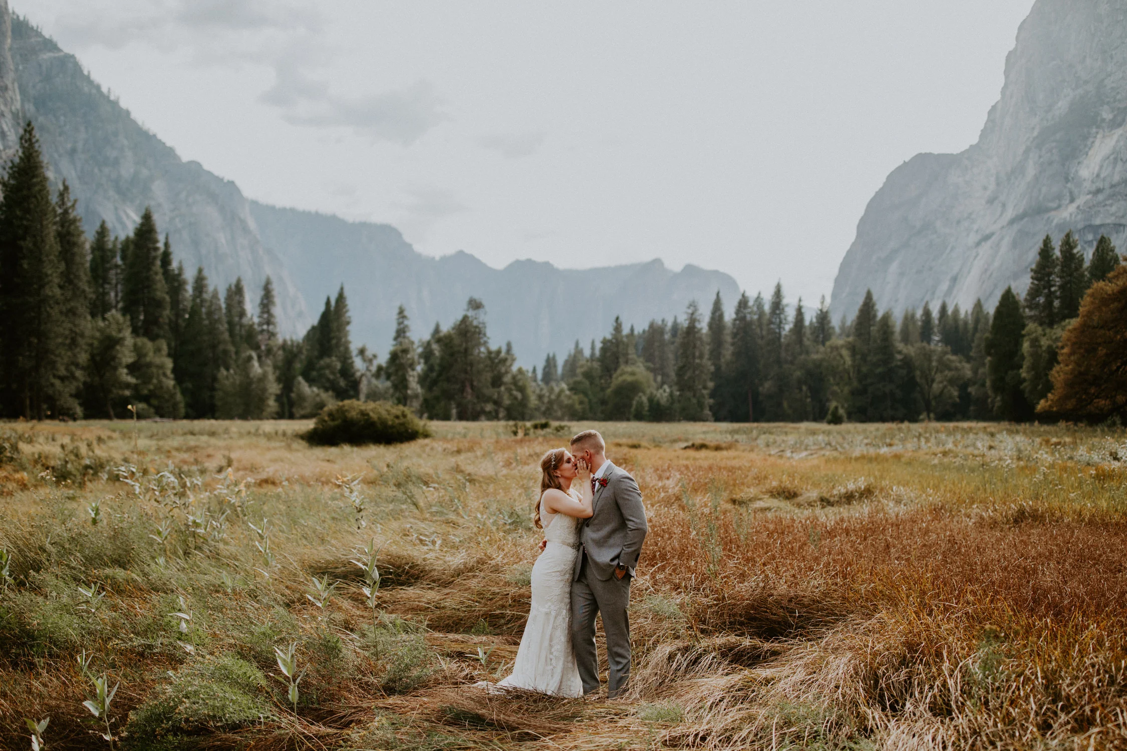 couple-elopement-yosemite-california_0063.jpg