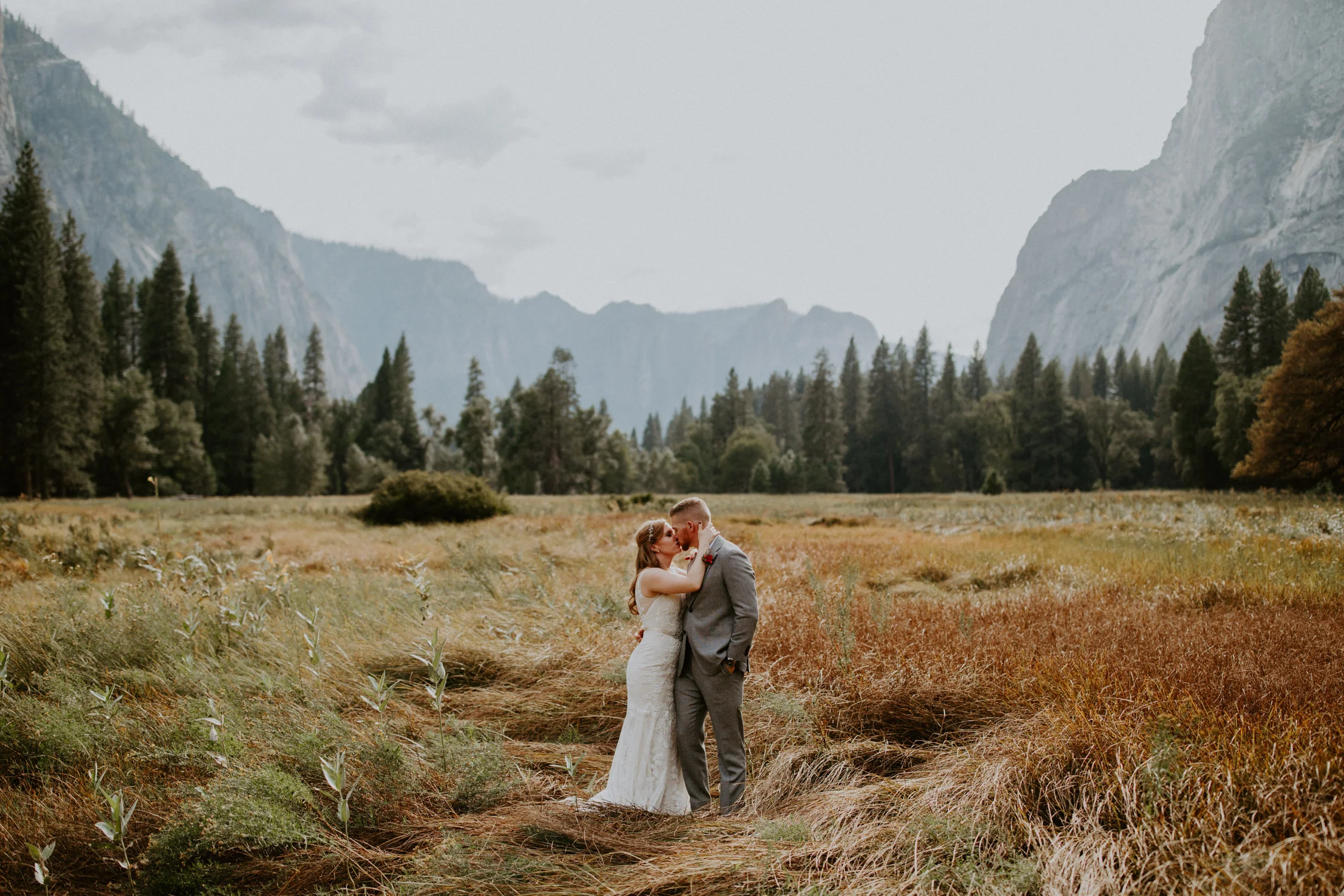 couple-elopement-yosemite-california_0064.jpg