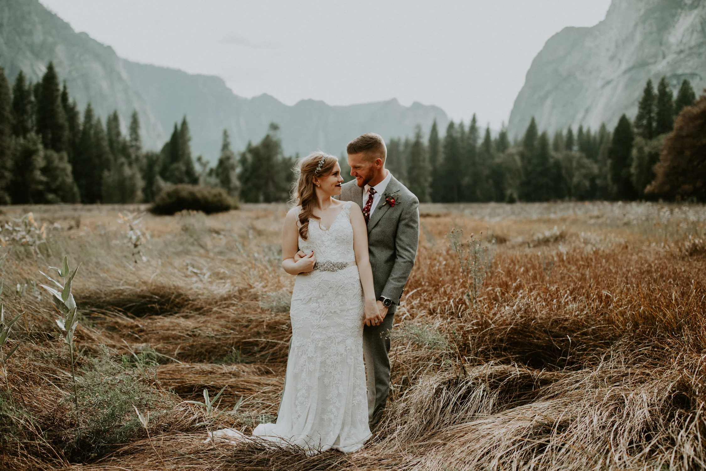 couple-elopement-yosemite-california_0067.jpg