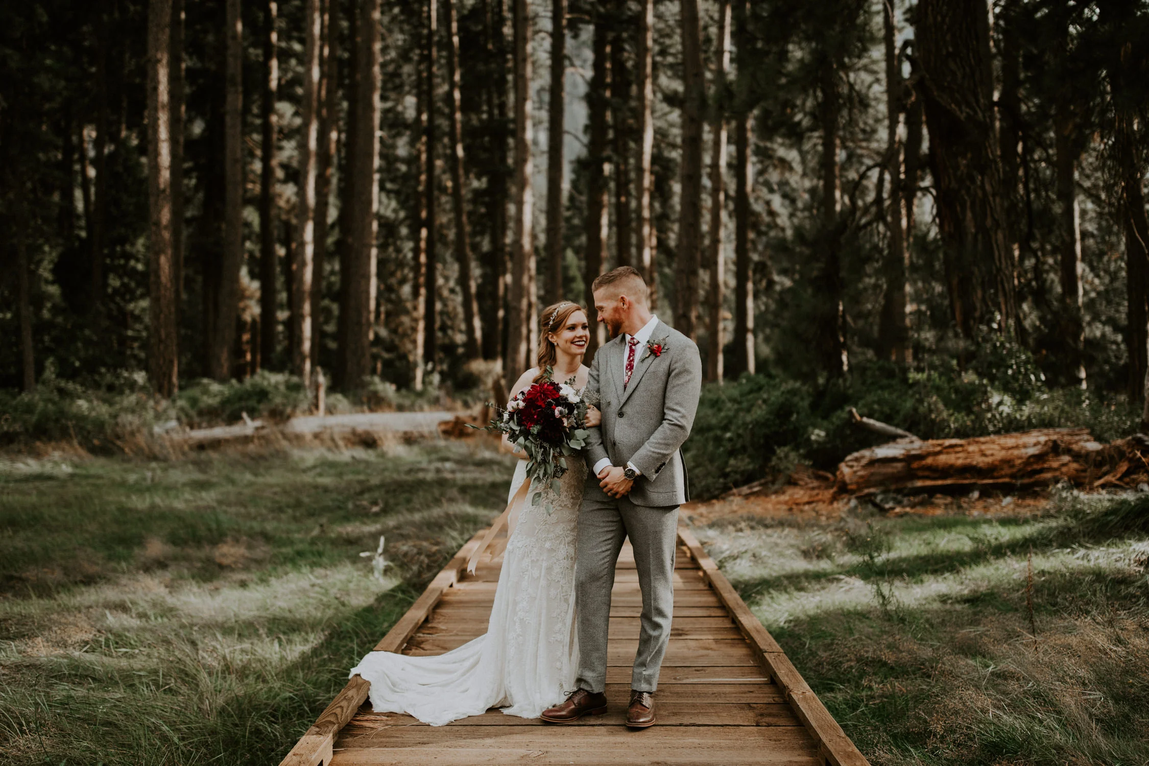 couple-elopement-yosemite-california_0085.jpg