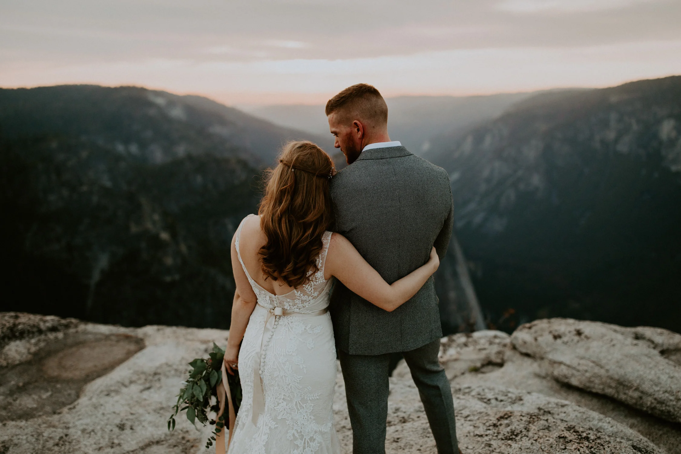 couple-elopement-yosemite-california_0097.jpg