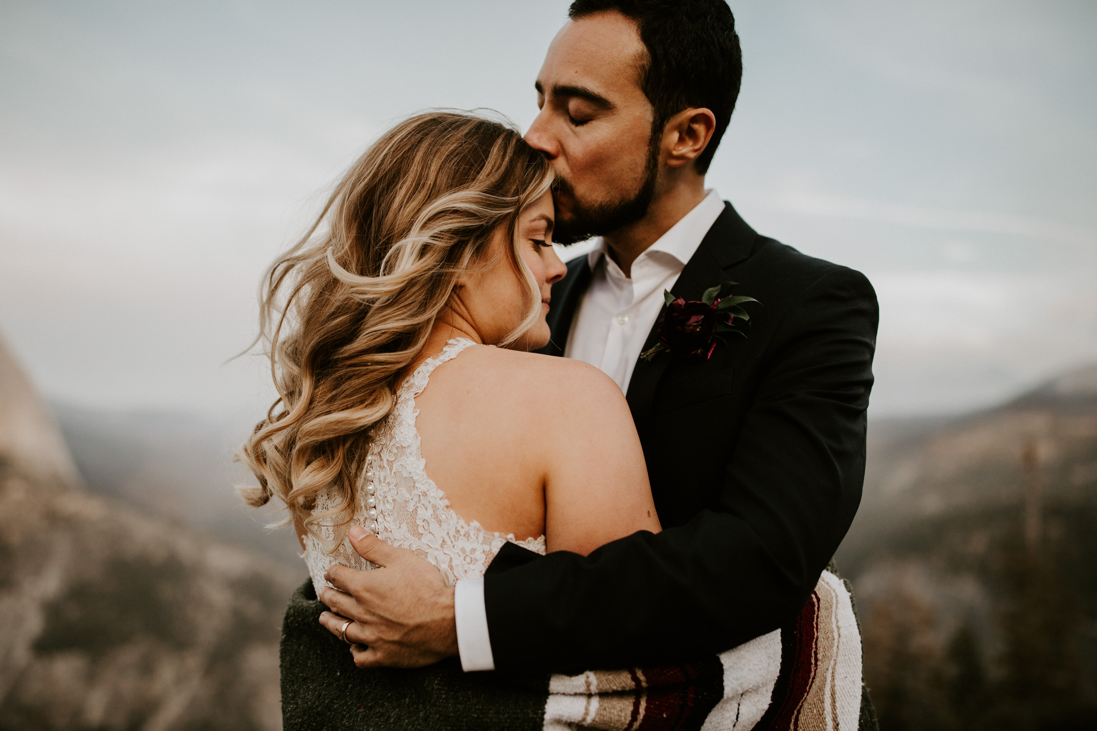 couple-elopement-yosemite-california_0080.jpg