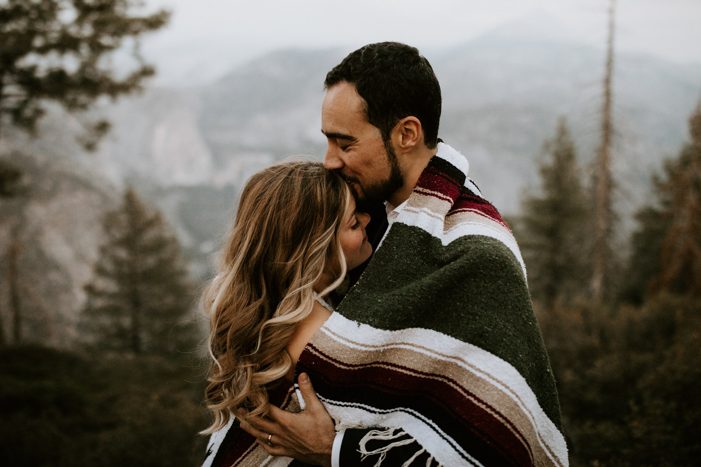 couple-elopement-yosemite-california_0088.jpg