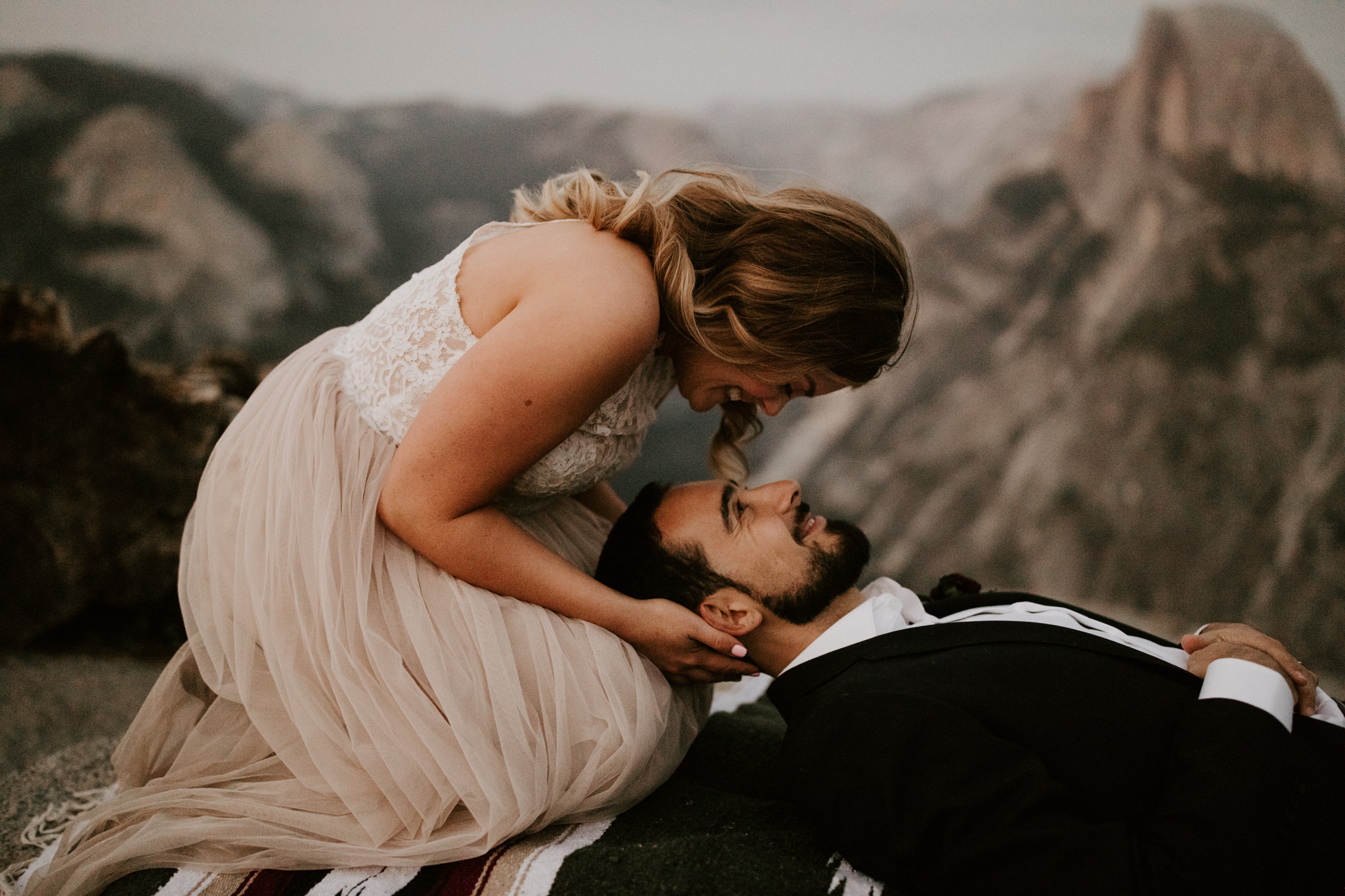 couple-elopement-yosemite-california_0107.jpg