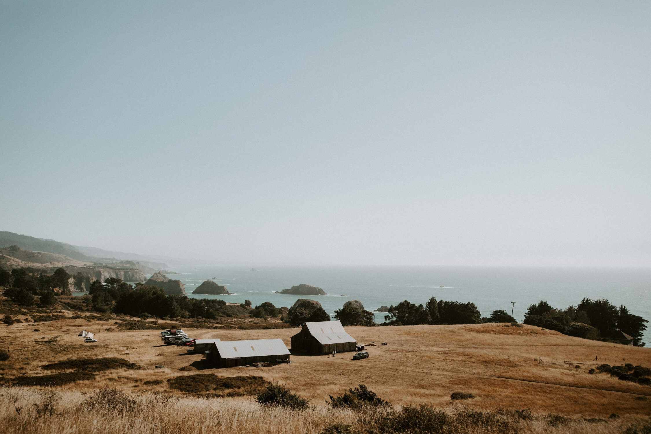 couple-intimate-coastal-wedding-elk-california-97.jpg