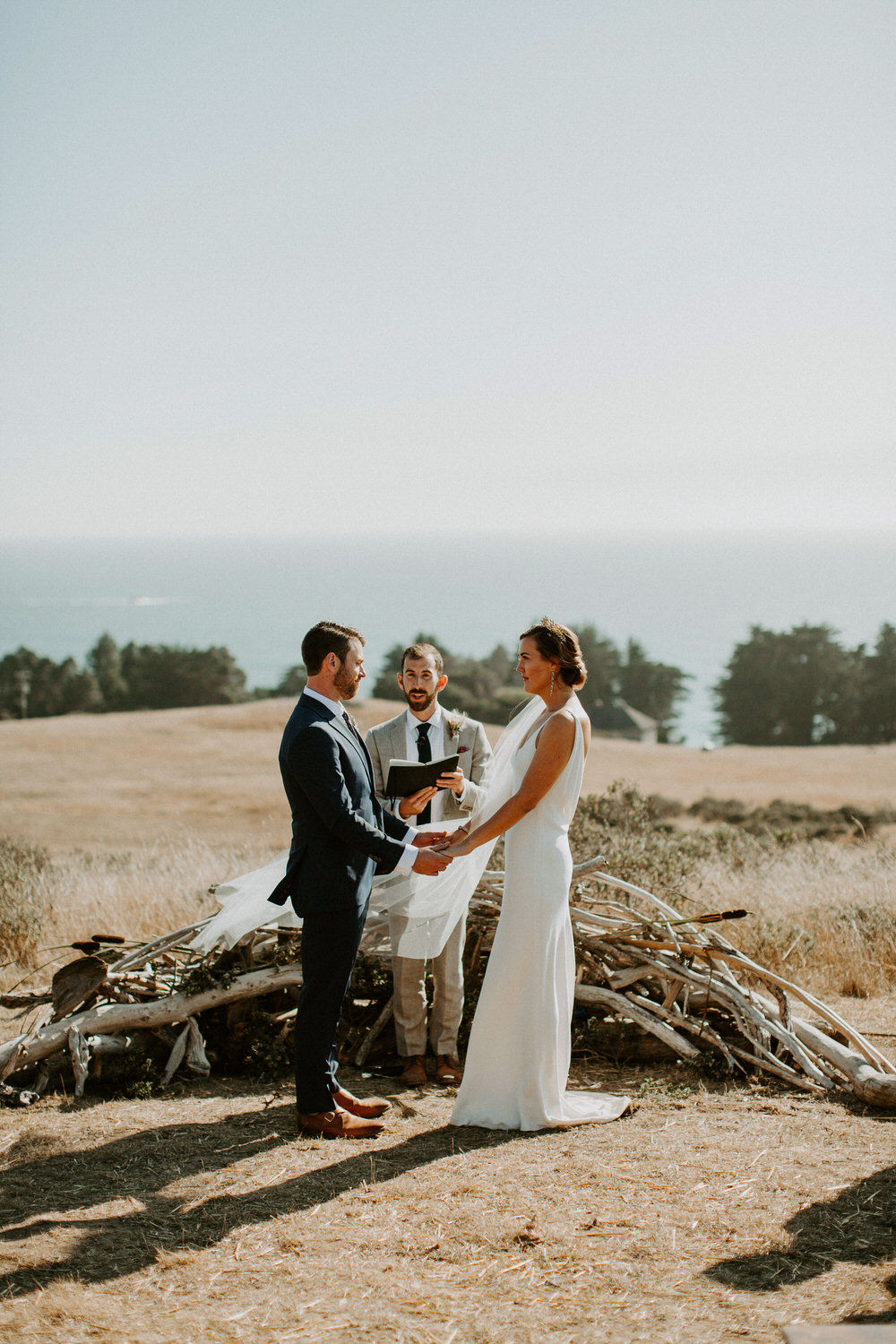 couple-intimate-coastal-wedding-elk-california-109.jpg
