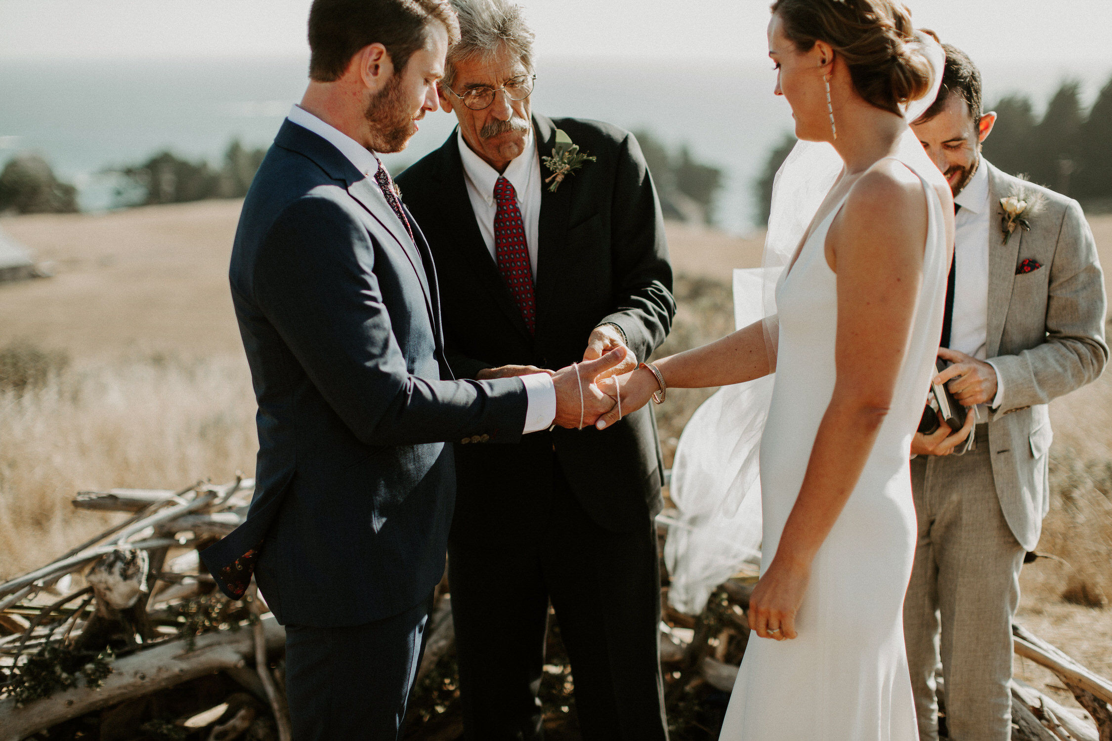 couple-intimate-coastal-wedding-elk-california-117.jpg