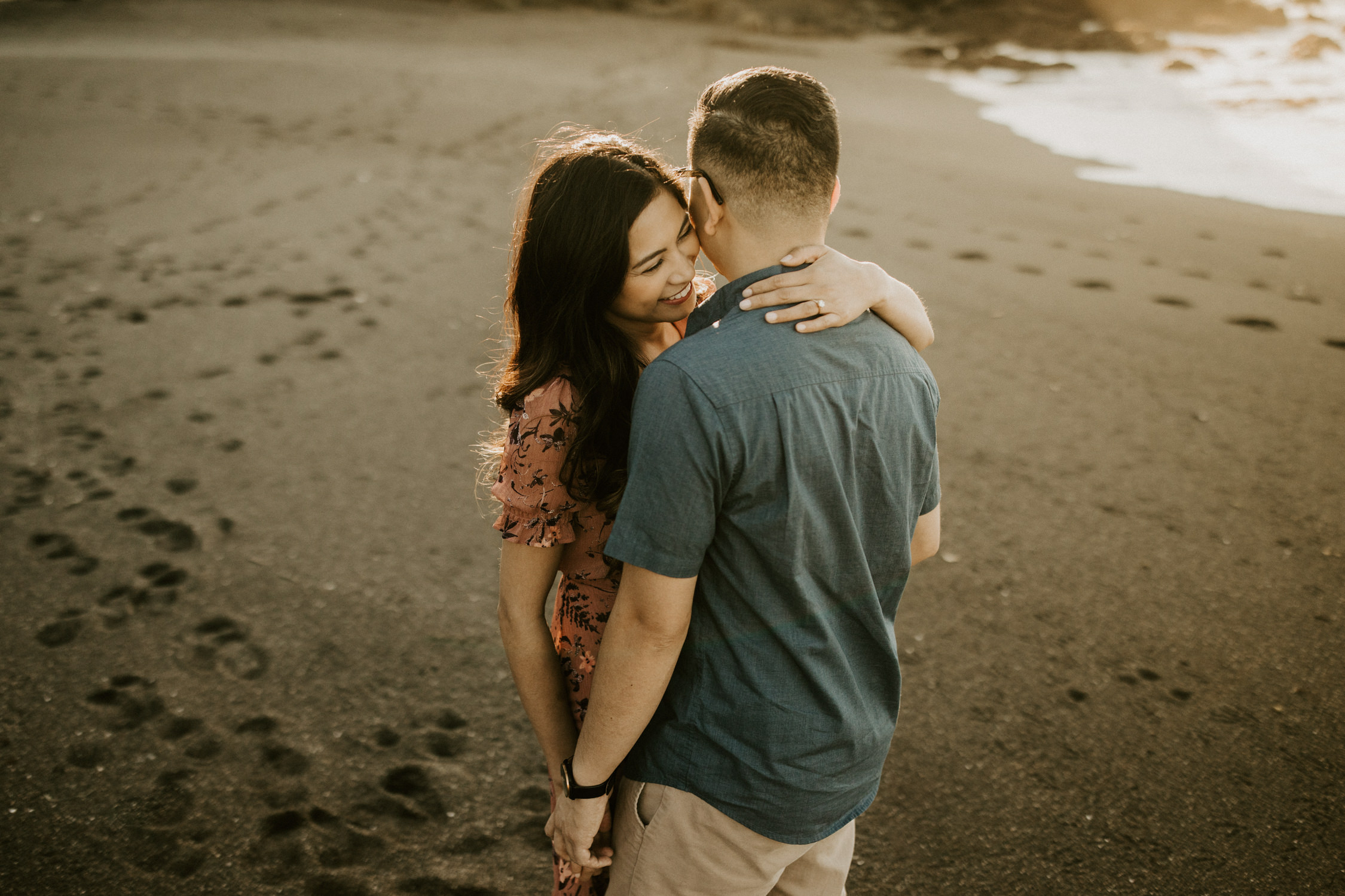 couple-intimate-engagement-session-northern-california-25.jpg