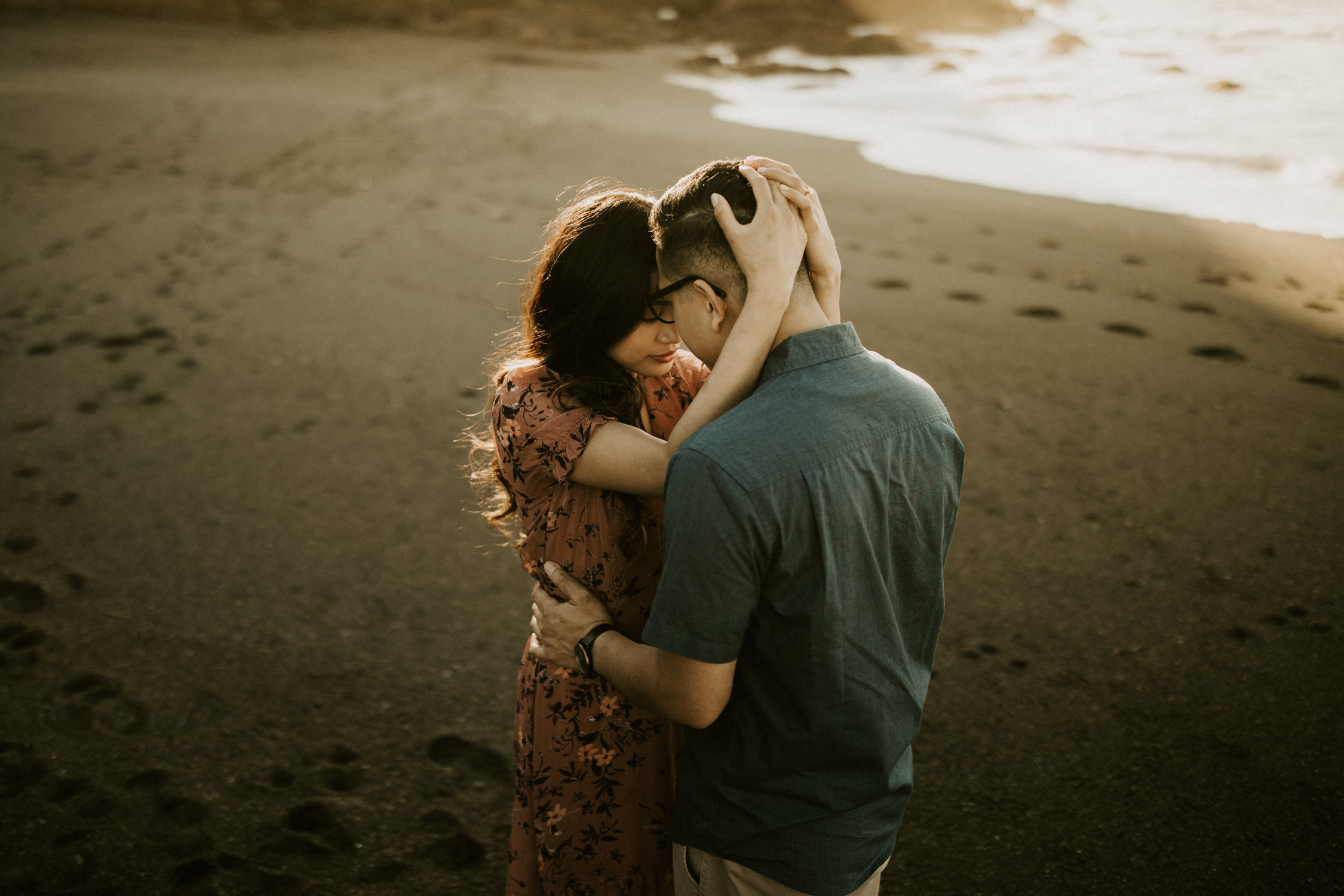 couple-intimate-engagement-session-northern-california-28.jpg