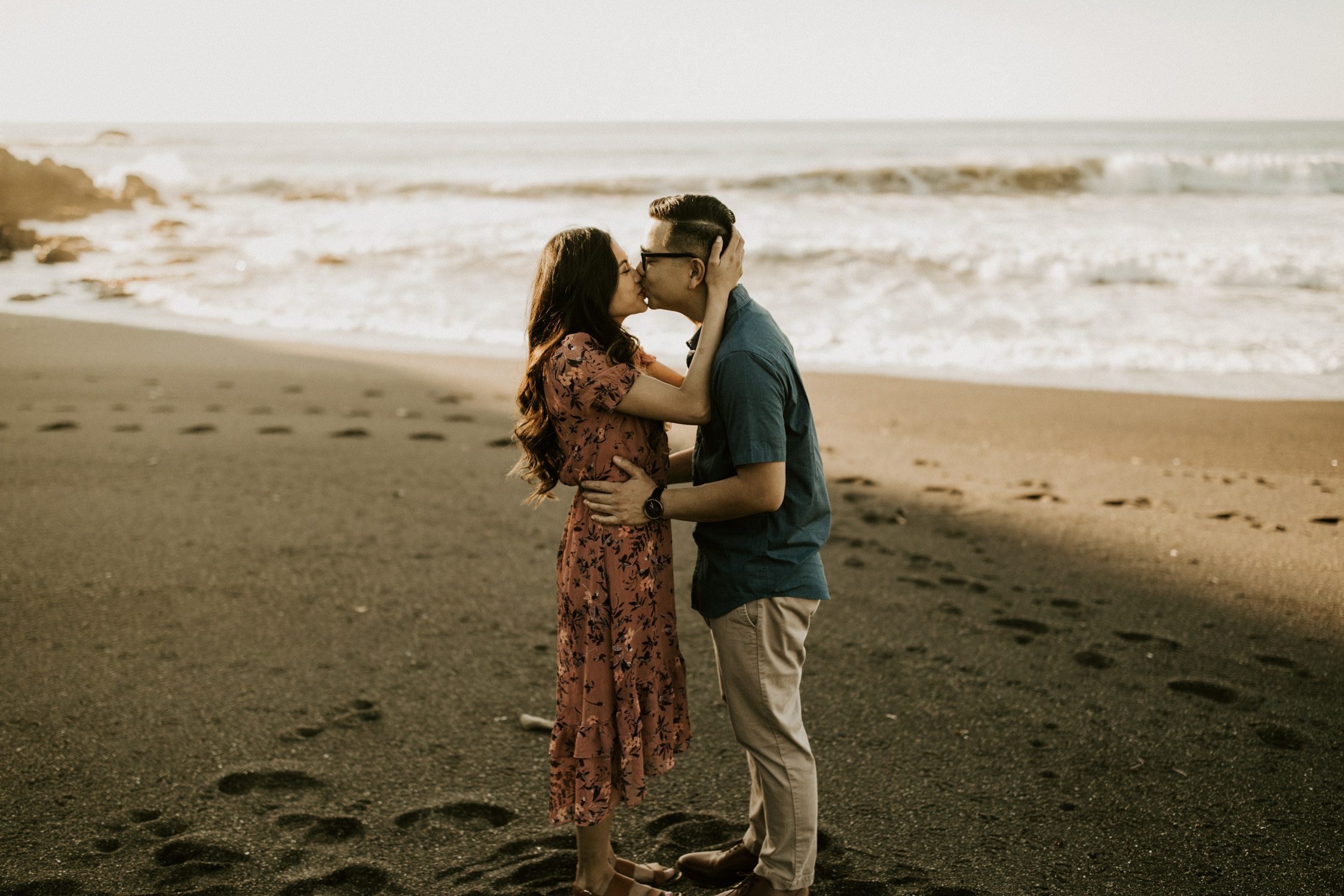 couple-intimate-engagement-session-northern-california-31.jpg