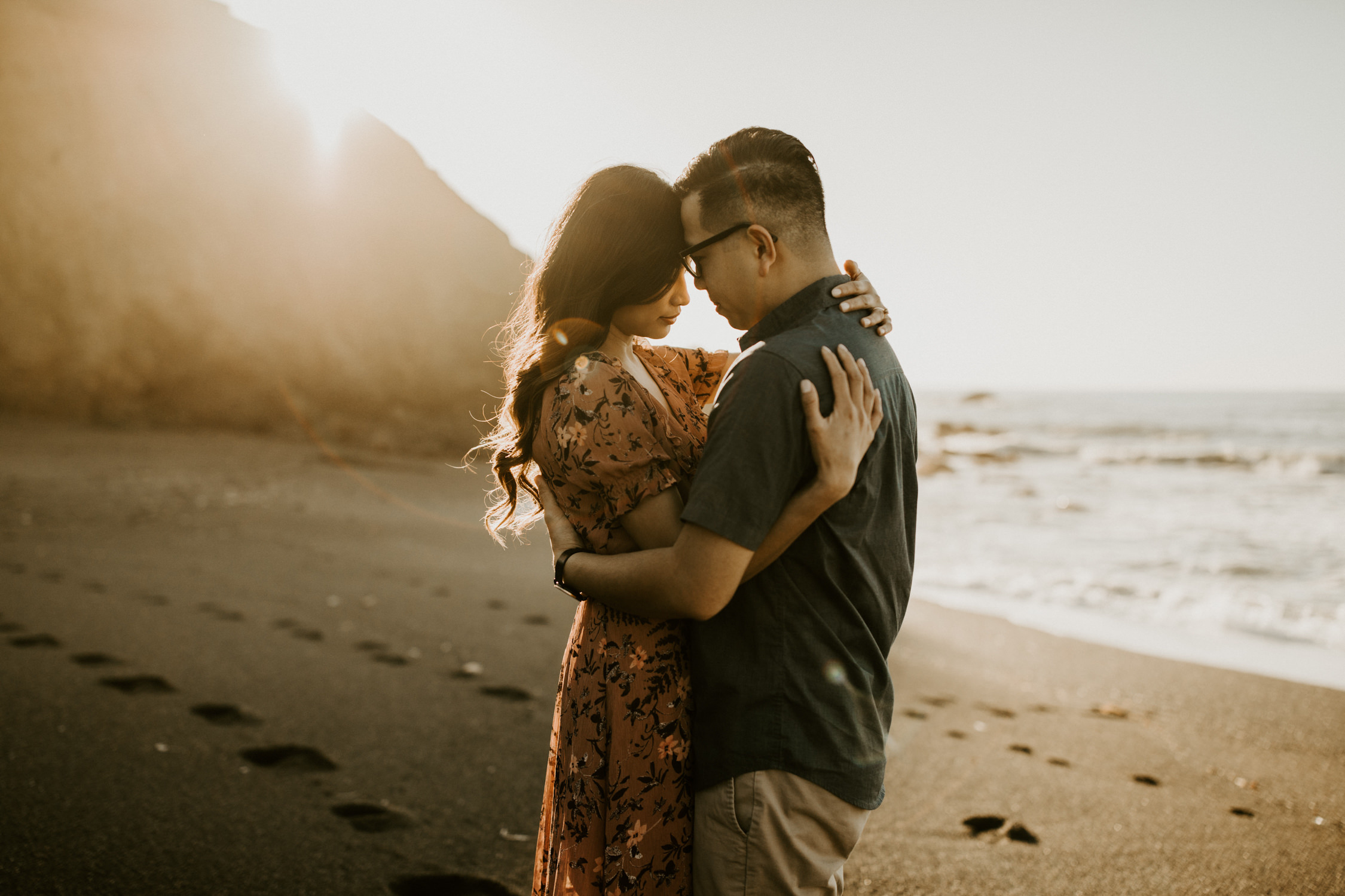 couple-intimate-engagement-session-northern-california-38.jpg