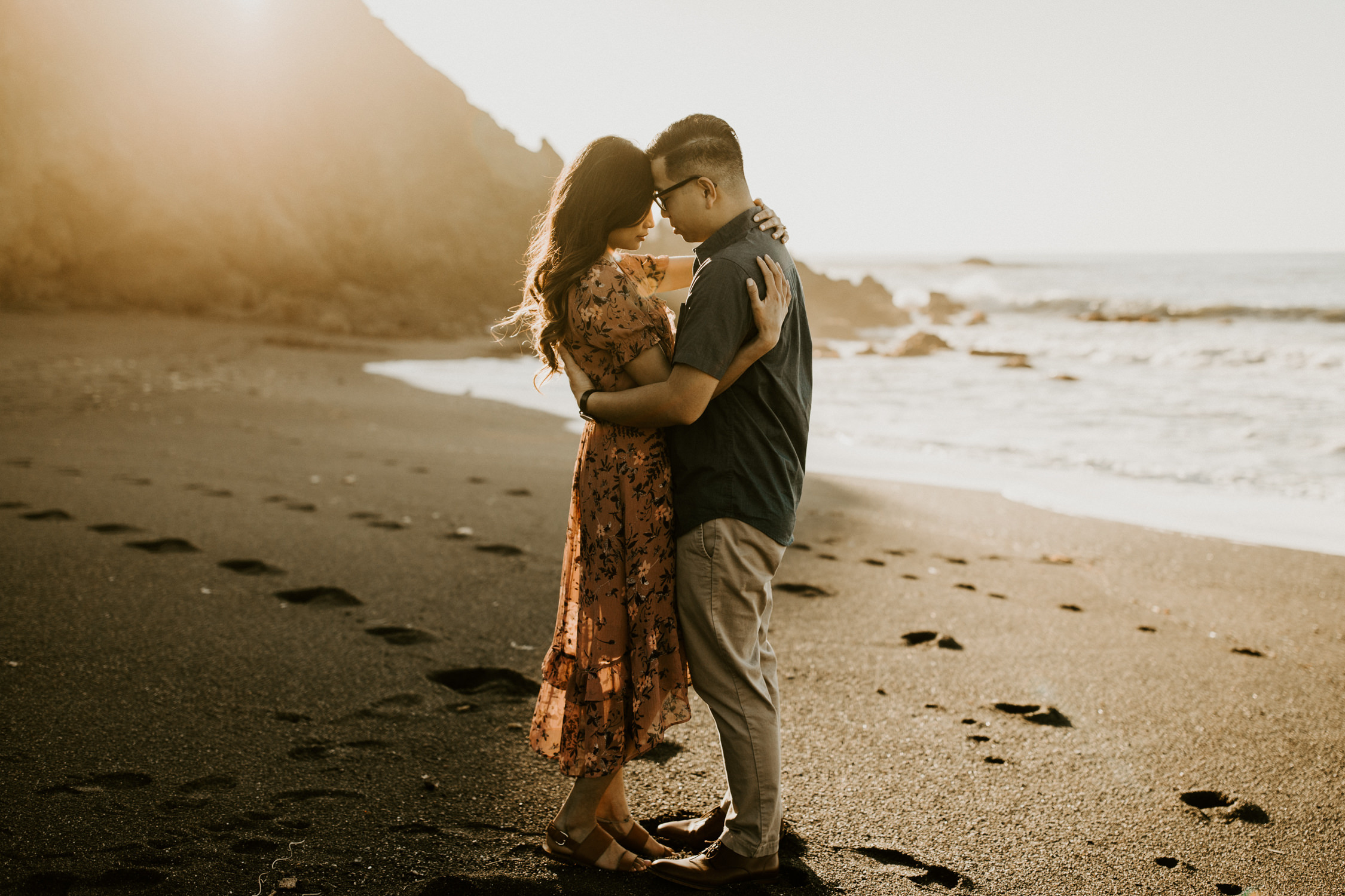 couple-intimate-engagement-session-northern-california-39.jpg