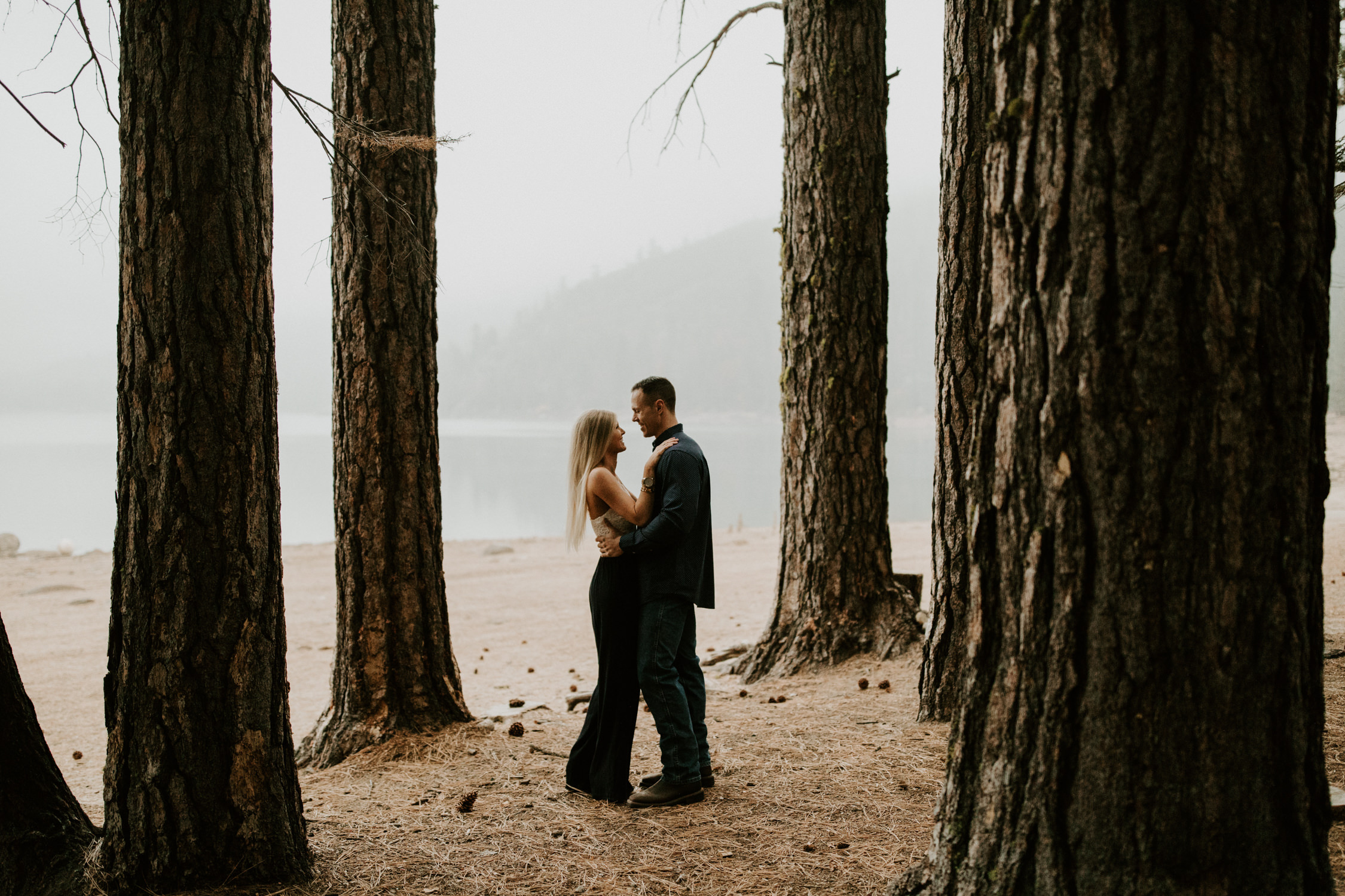 couple-intimate-engagement-session-northern-california-10.jpg