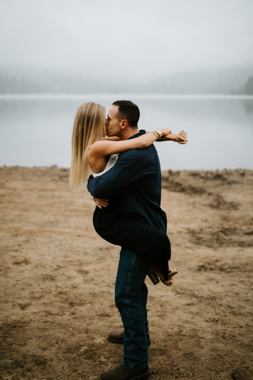 couple-intimate-engagement-session-northern-california-25.jpg