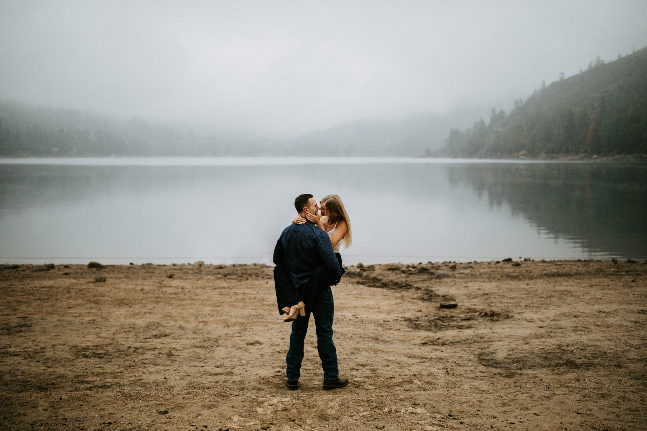 couple-intimate-engagement-session-northern-california-27.jpg