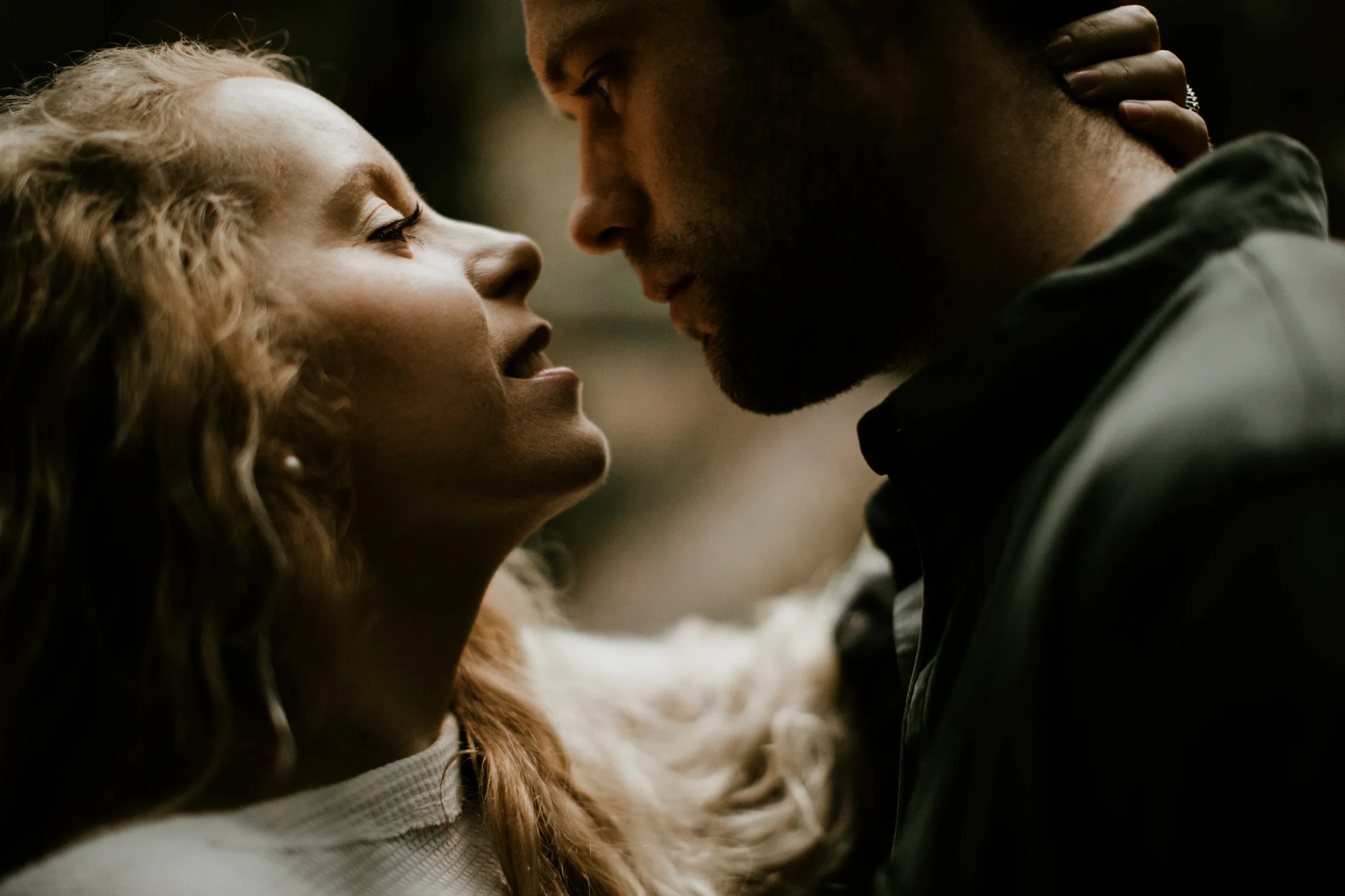 couple-intimate-portrait-session-portland-oregon-25.jpg