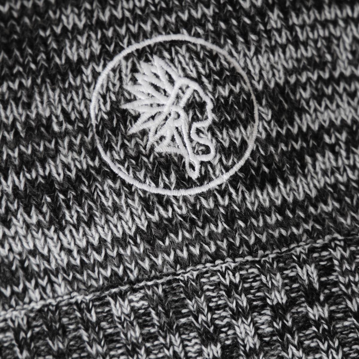 GreyScarf_2.png