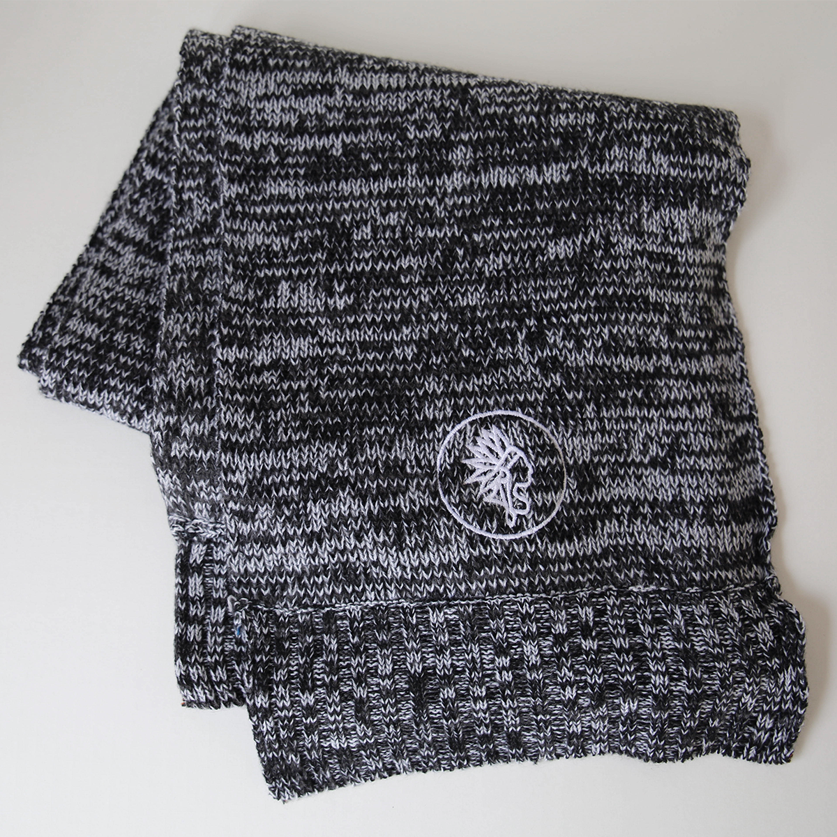 GreyScarf_1.png
