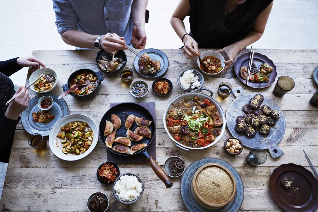 Dining3740 copy.jpg