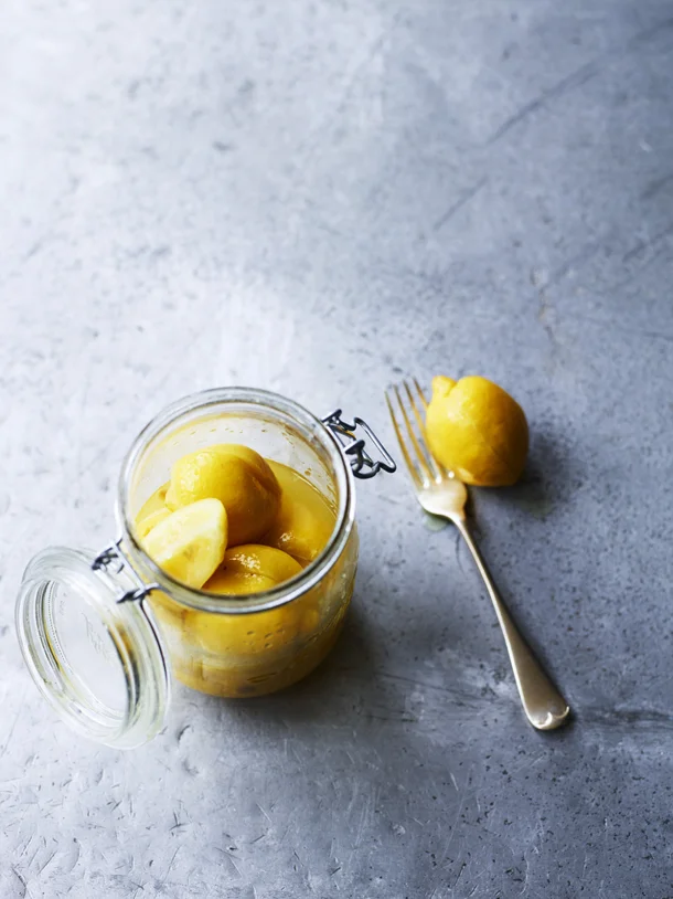 Lemons3901 copy.jpg
