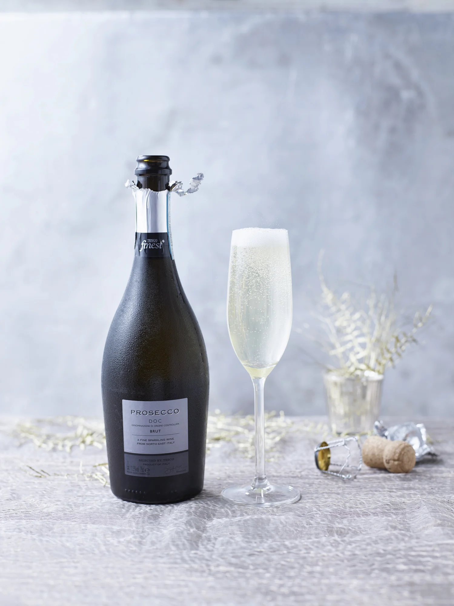 ProseccoWithGlasses38677.jpg