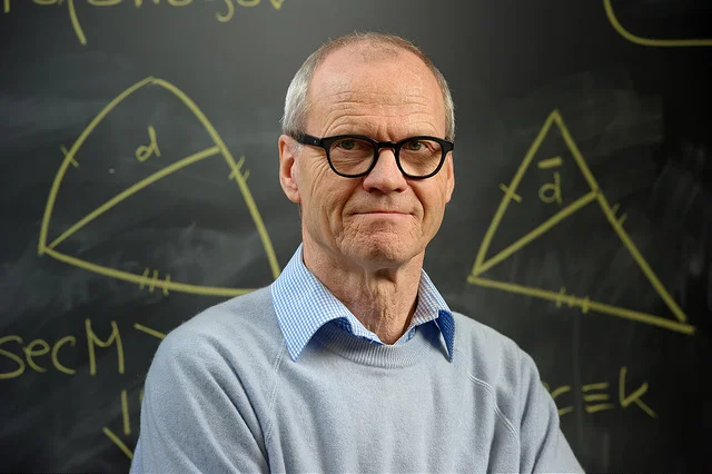 Karsten Grove.jpg