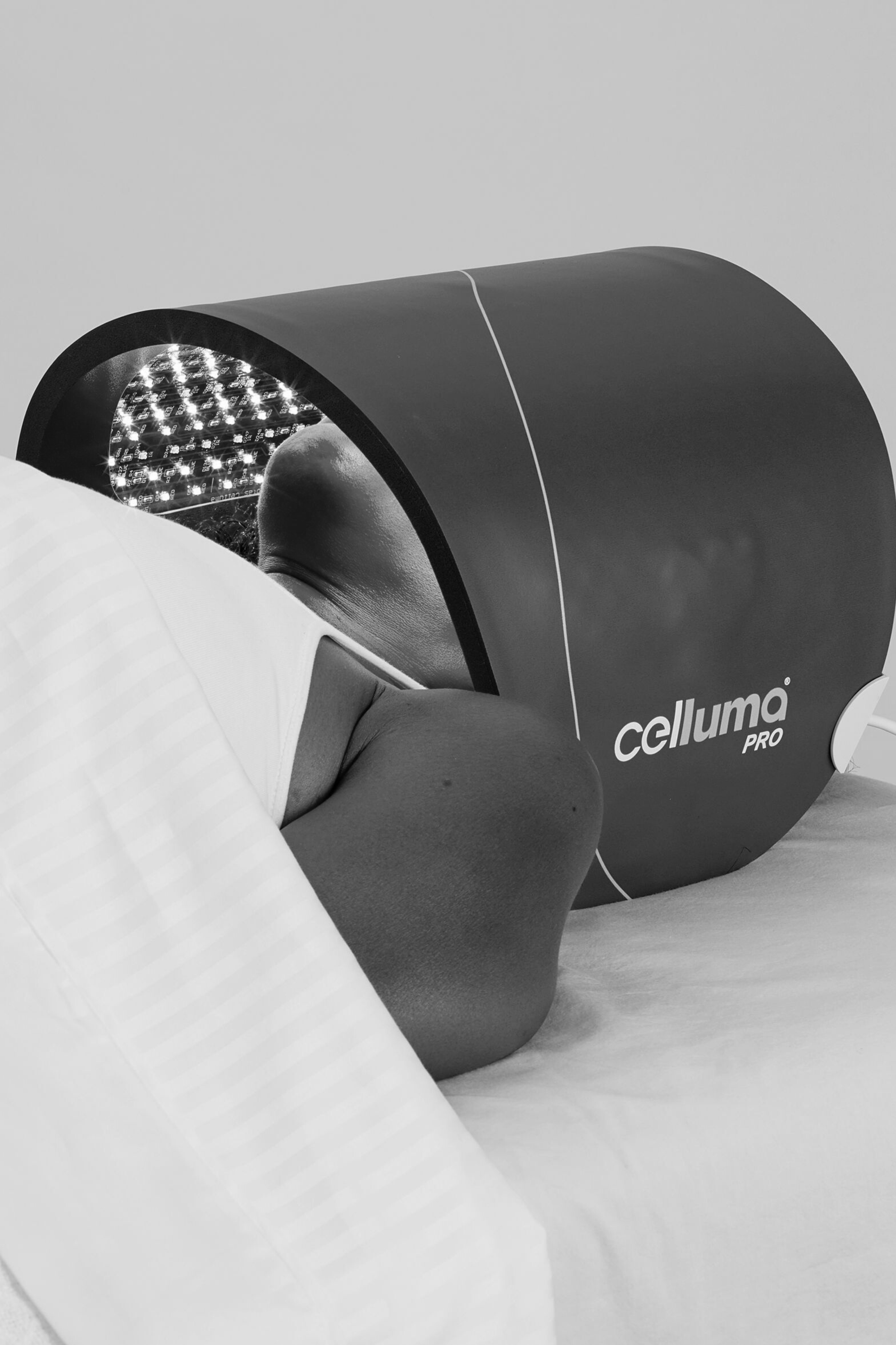 What is LED Light Therapy and What Are the Benefits?