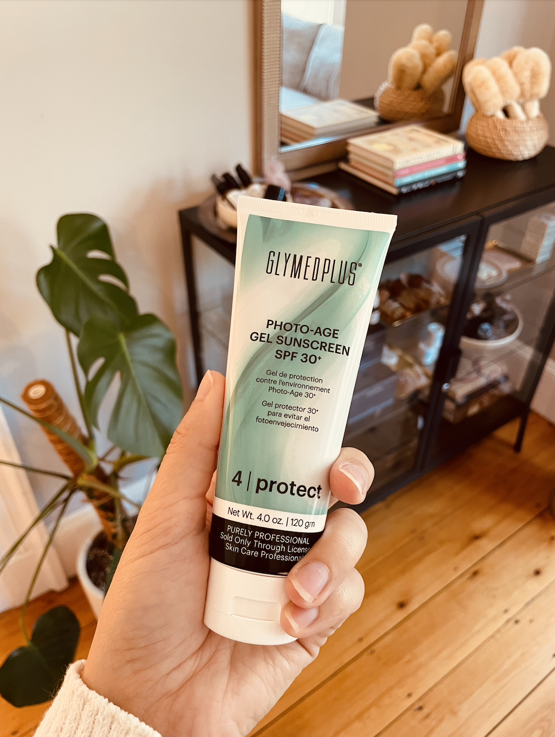 Staying Sun Safe - The 5 Top Benefits of SPF in Summer