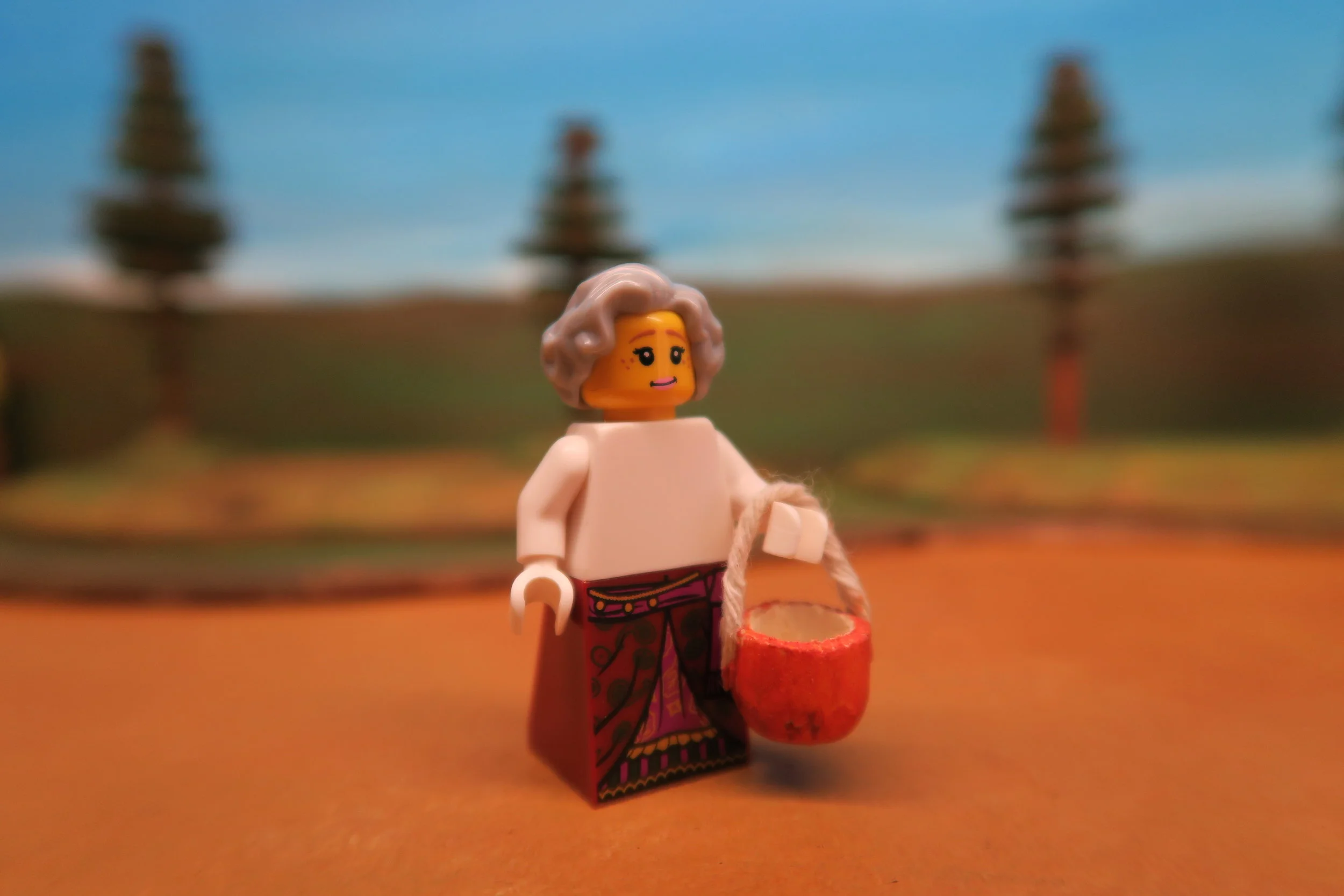   SLIDE 1  Where do you go when you want a drink of water? I am sure like me you just go to the tap. Let me tell you about someone else who went for water. It was a lady, but she wasn't going to turn on the tap, or even get water from a bottle. This 