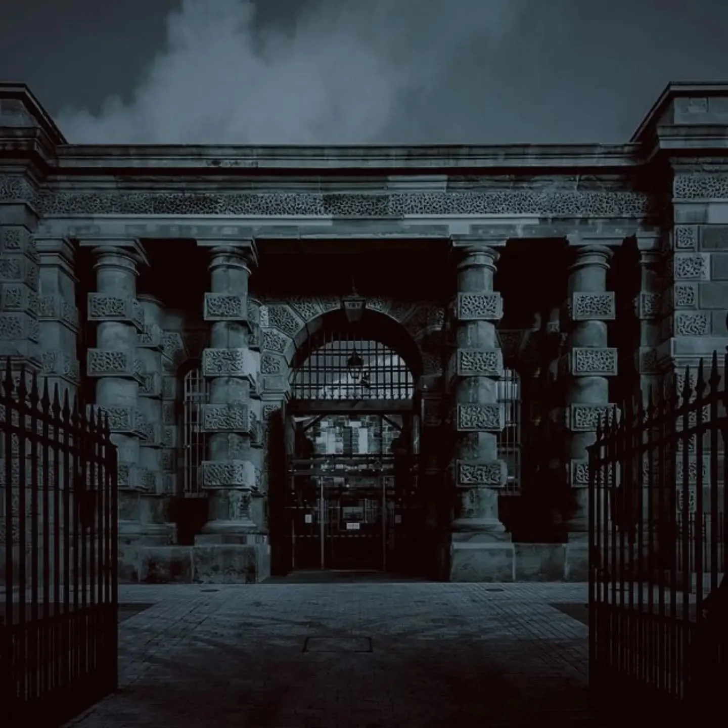 Happy Halloween! 👻 Have you ever wanted to host an event at a spooky venue? We found seven of the best haunted event spaces around the UK to hire which is now live on Influence Online, the content hub we run for @cipr_global. Link in bio to have a r