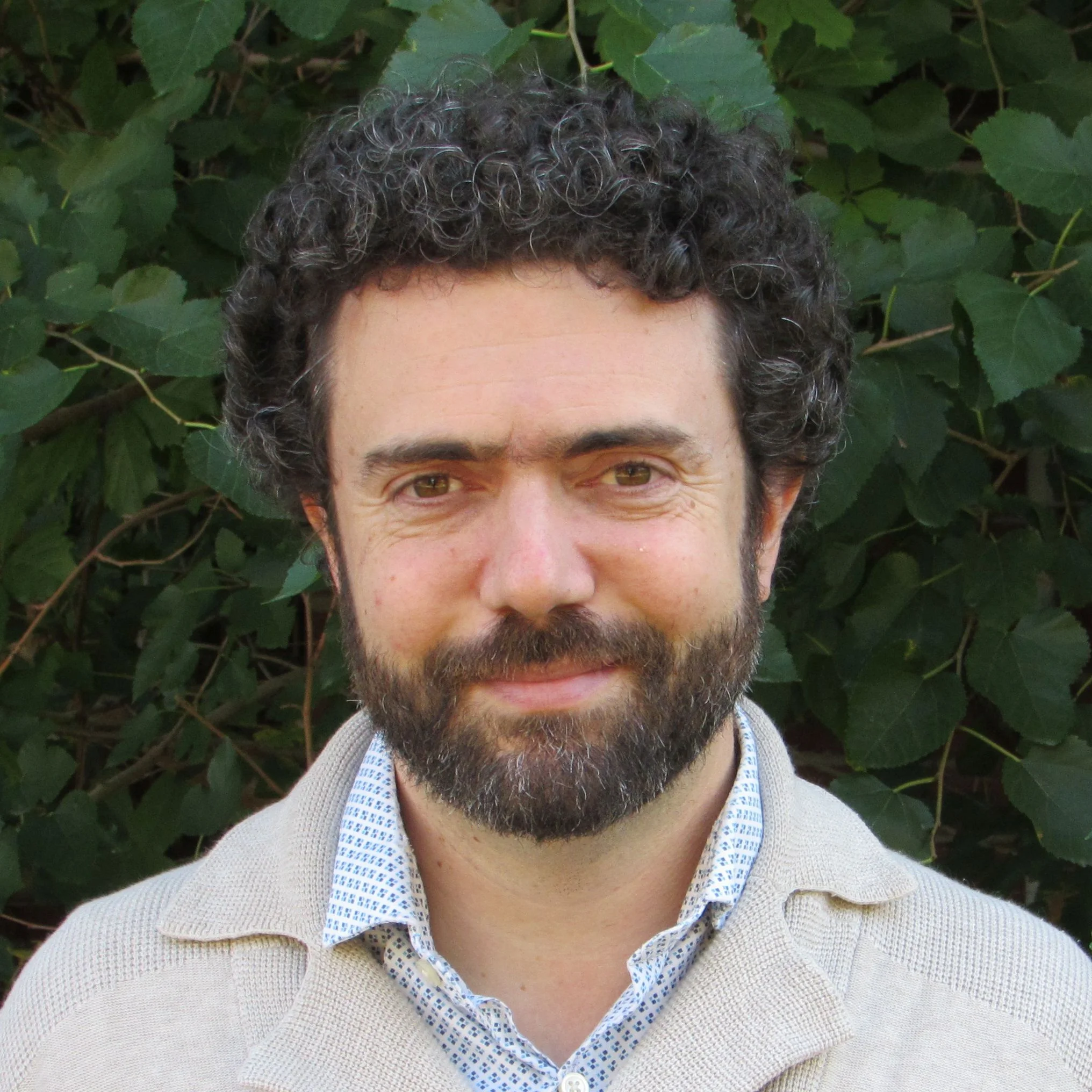 Daniel 300x300.jpg